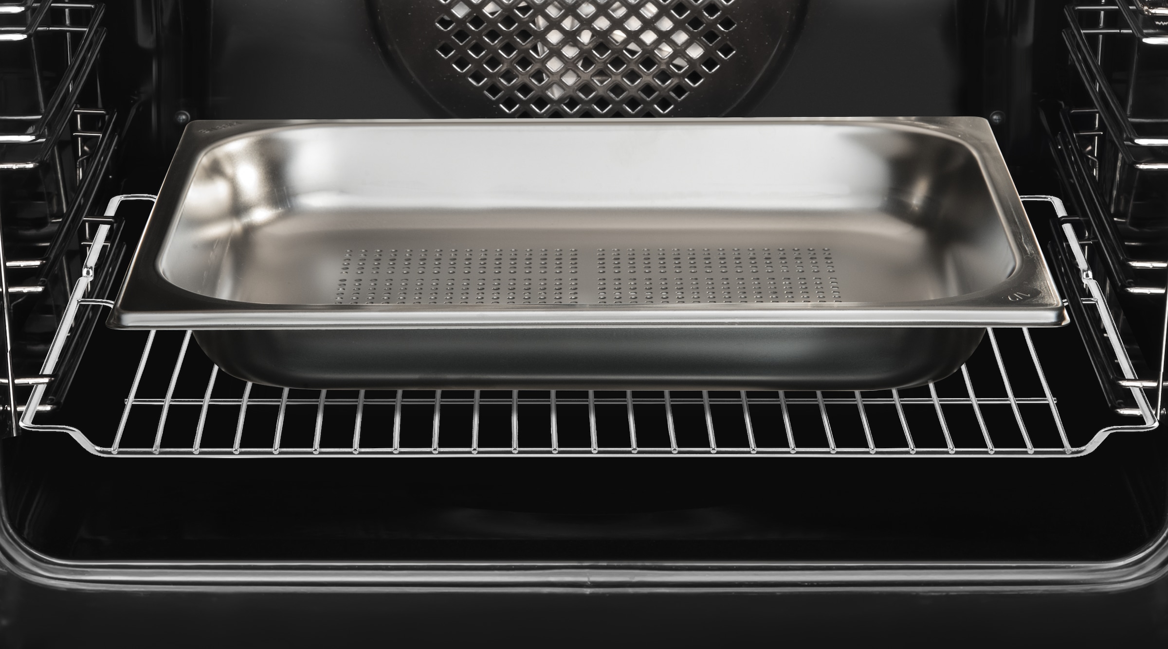 Amica Einbaubackofen »EBSX 949 800 V« mit 1-fach-Teleskopauszug mit Steam Clean Saftig, knusprig, elegant – Backen wie vom Profi