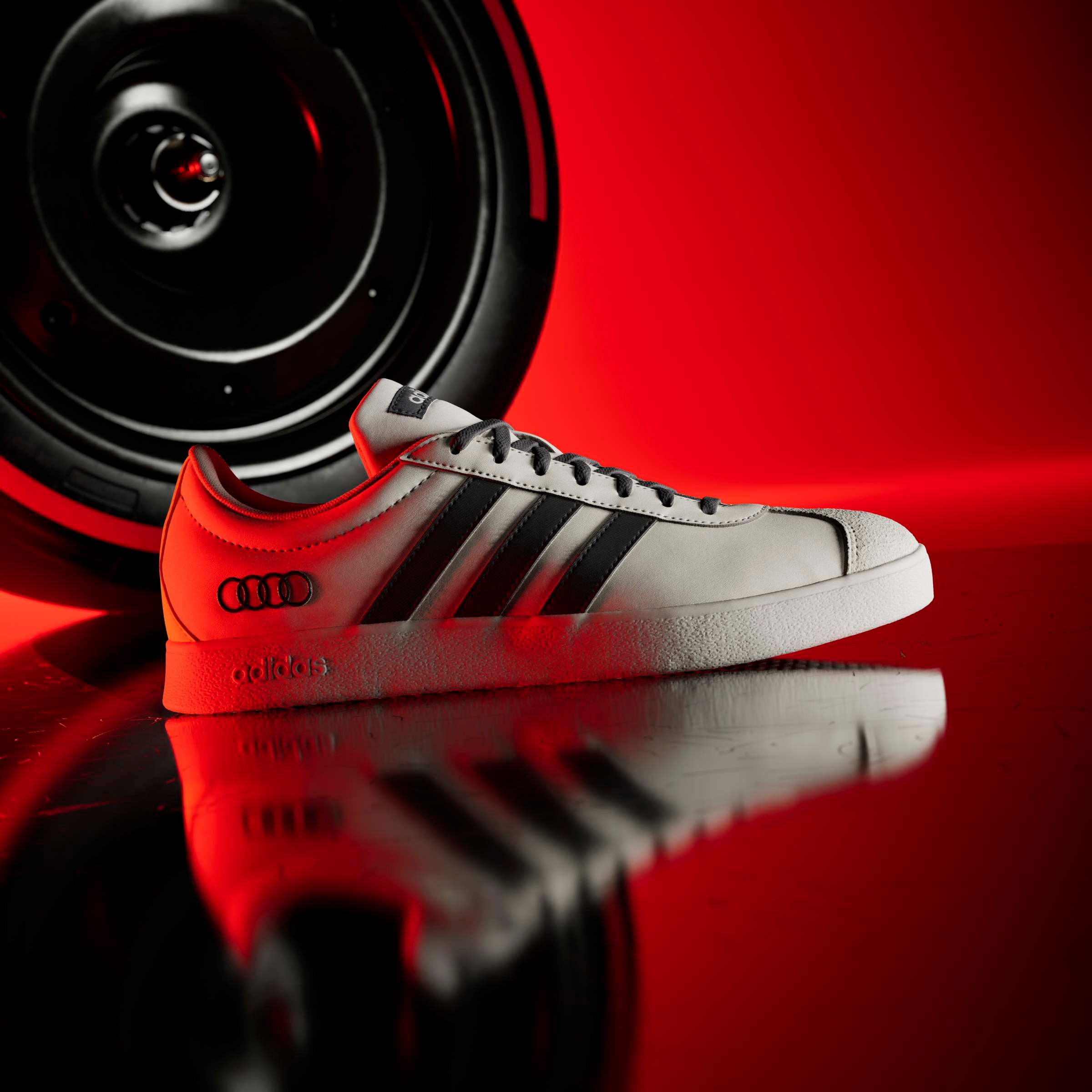 adidas Performance Sneaker »VL COURT AUDI REVOLUT F1 TEAM«  AUDI F1 Motorsport