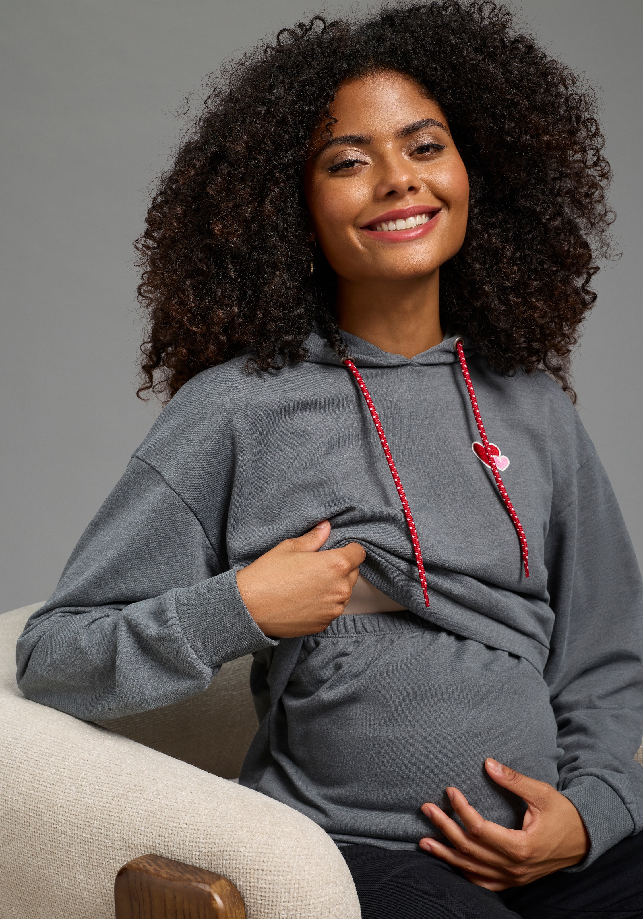 Neun Monate Umstandssweatshirt »Kapuzensweatshirt für Schwangerschaft und Stillzeit«, mit Kapuze, Langarm, aus Baumwolle und Polyester
