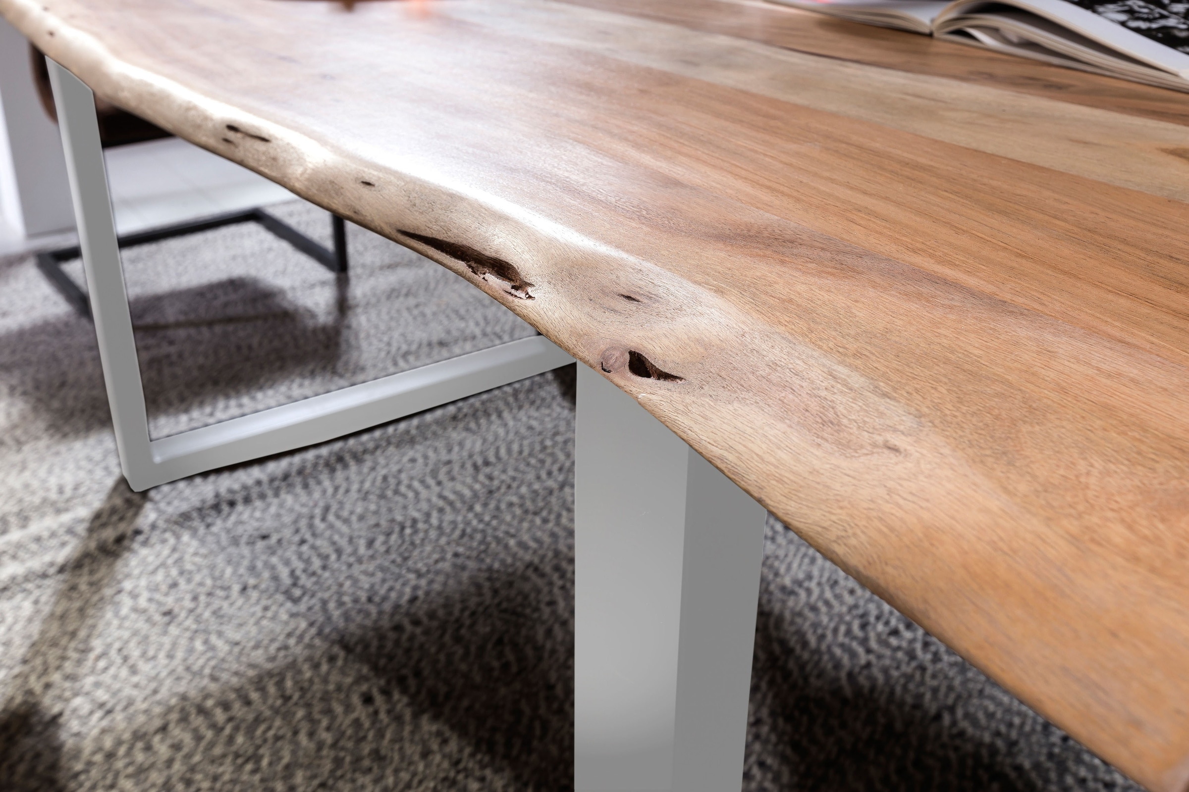 SIT Esstisch »Tops&Tables«, mit Tischplatte aus Wildeiche, mit Baumkante wie gewachsen, Vintage