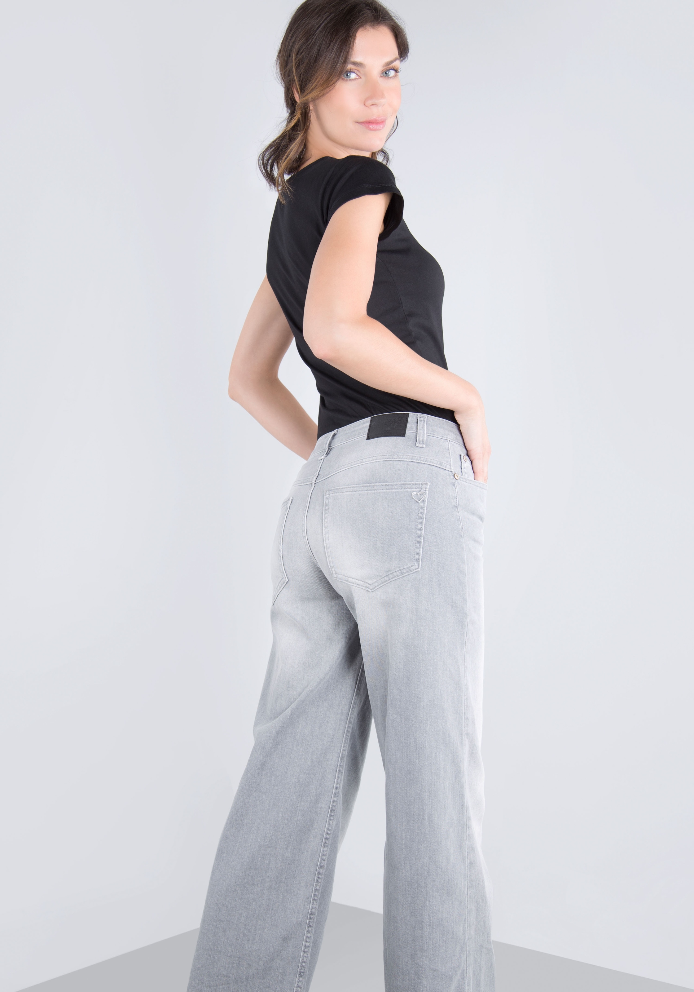 Please Jeans 5-Pocket-Jeans, mit weitem Bein und Fade-Out Effekten