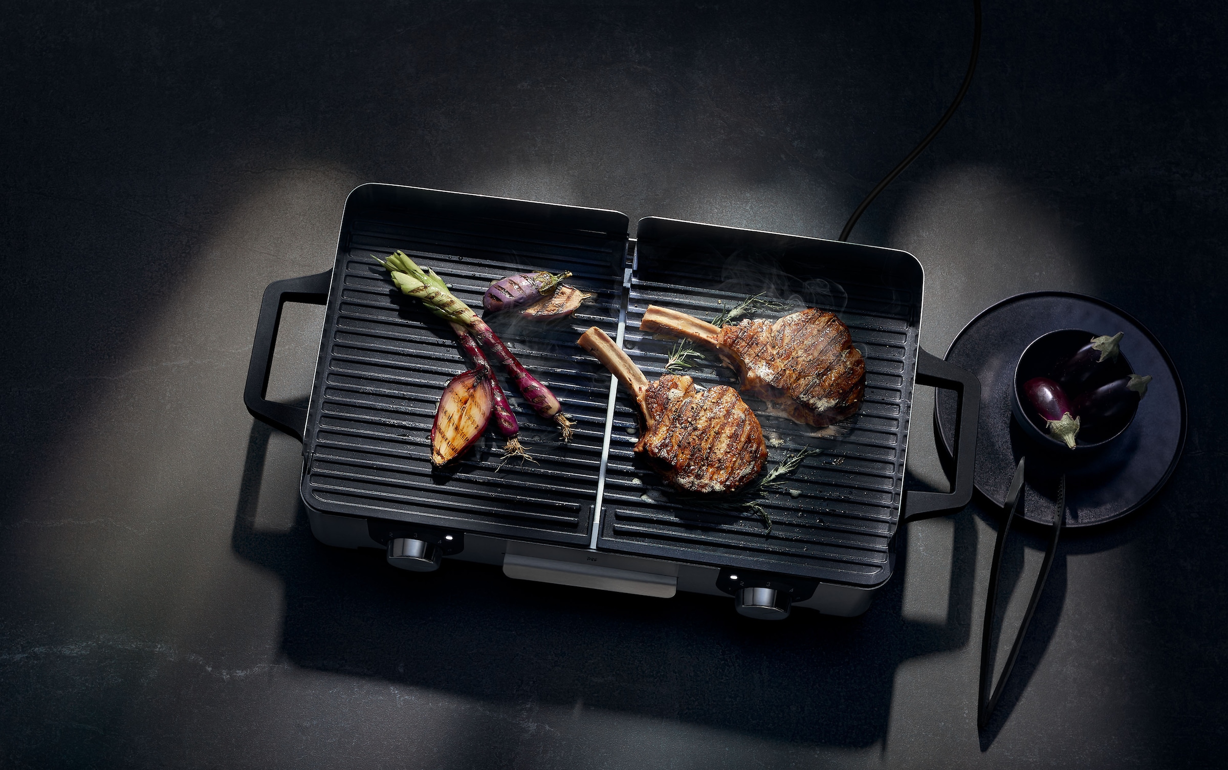 WMF Standgrill »Lono Master, inkl. Standfuß« 2400 W antihaftbeschichtete Aluminium-Gussplatten, Outdoor geeignet
