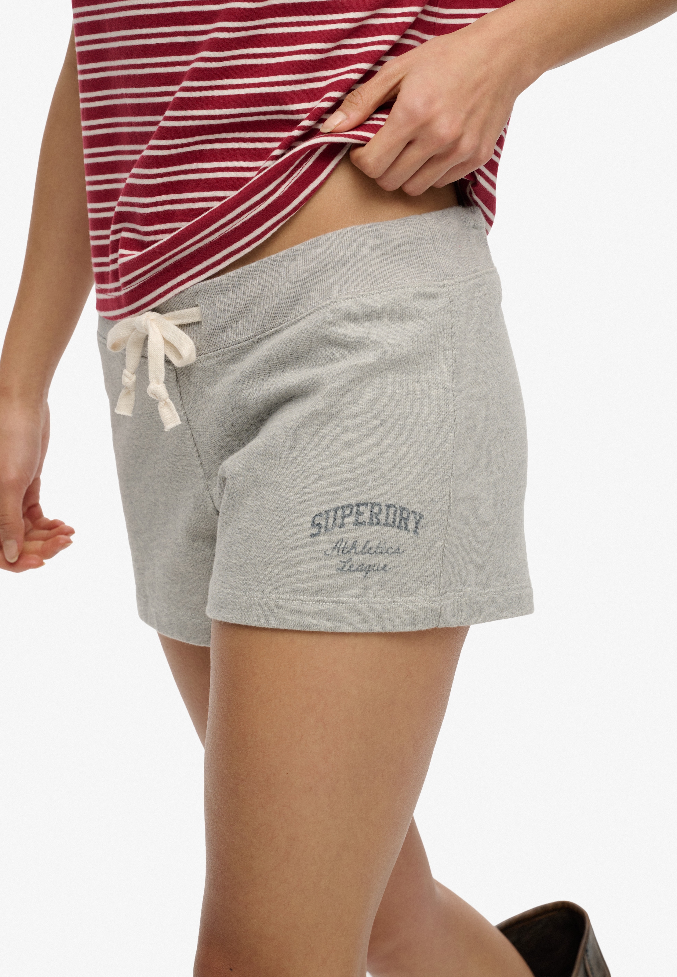 Superdry Shorts »ATH ESS JERSEY SCRIPT SHORT«
