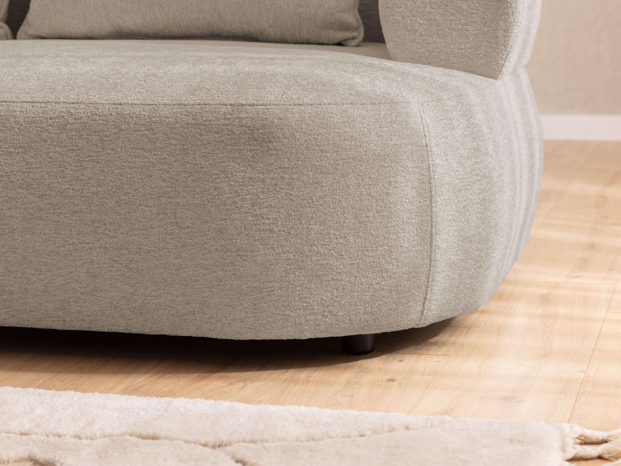 Home affaire 3-Sitzer »LUSSAC 3-Sitzer Design-Sofa mit Zierkissen, Maße B/T/H: 202/123/78 cm« hoher Sitzkomfort und modernes Design, Sofa ohne Bettfunktion