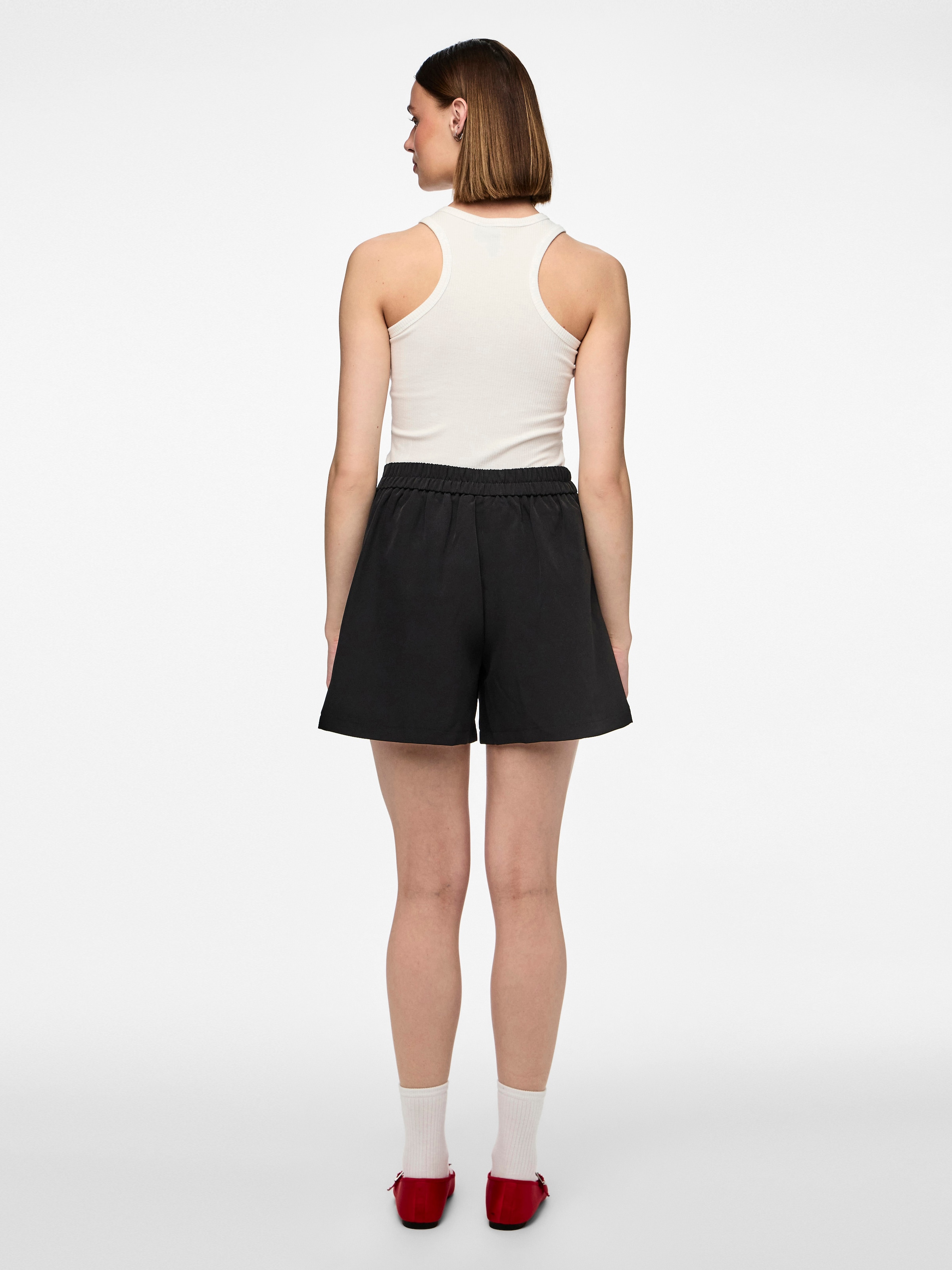 pieces Shorts »PCBOZZY HW SHORTS NOOS BC«