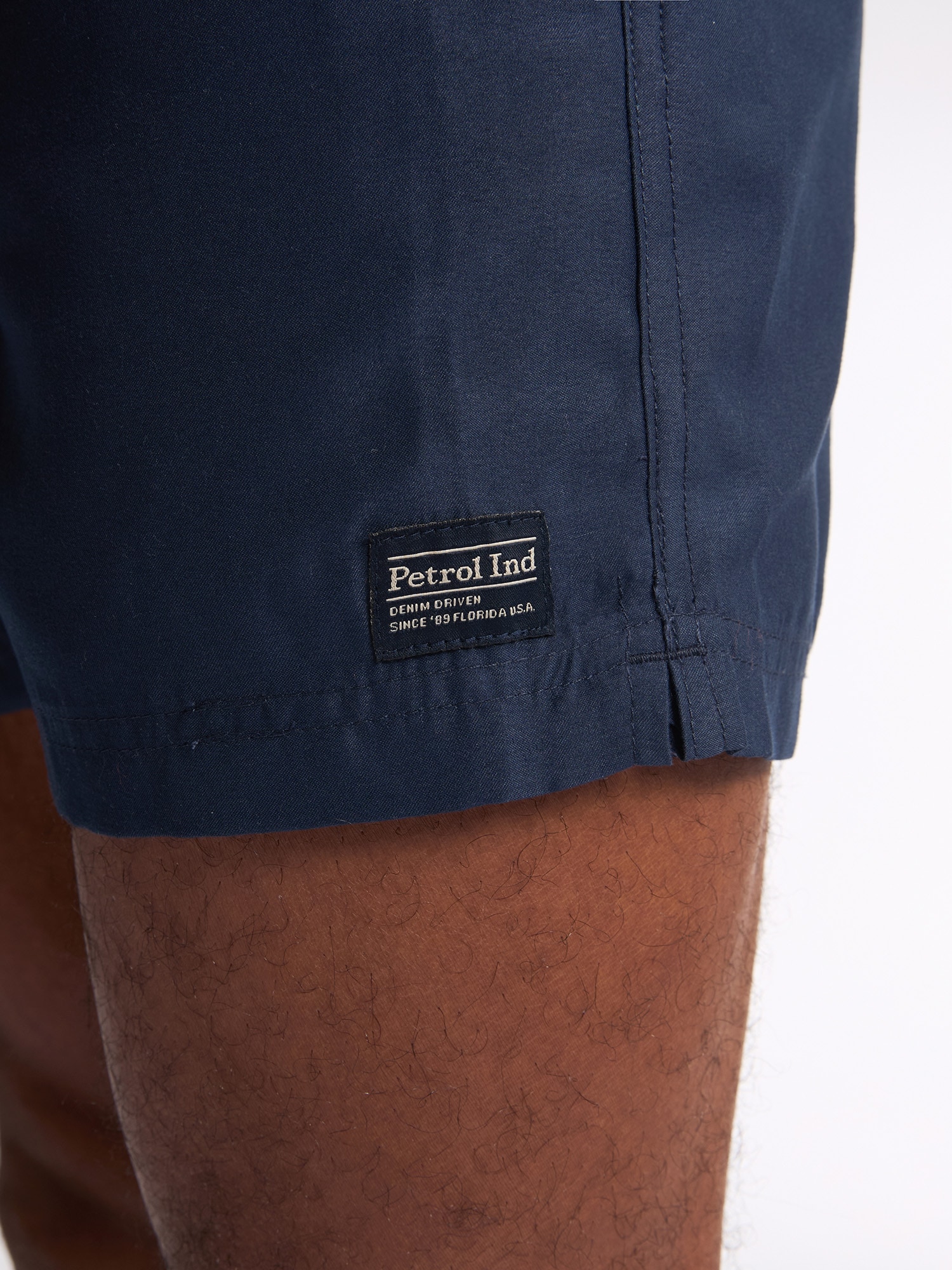 Petrol Industries Badehose, mit kontrastfarbenem Kordelzug