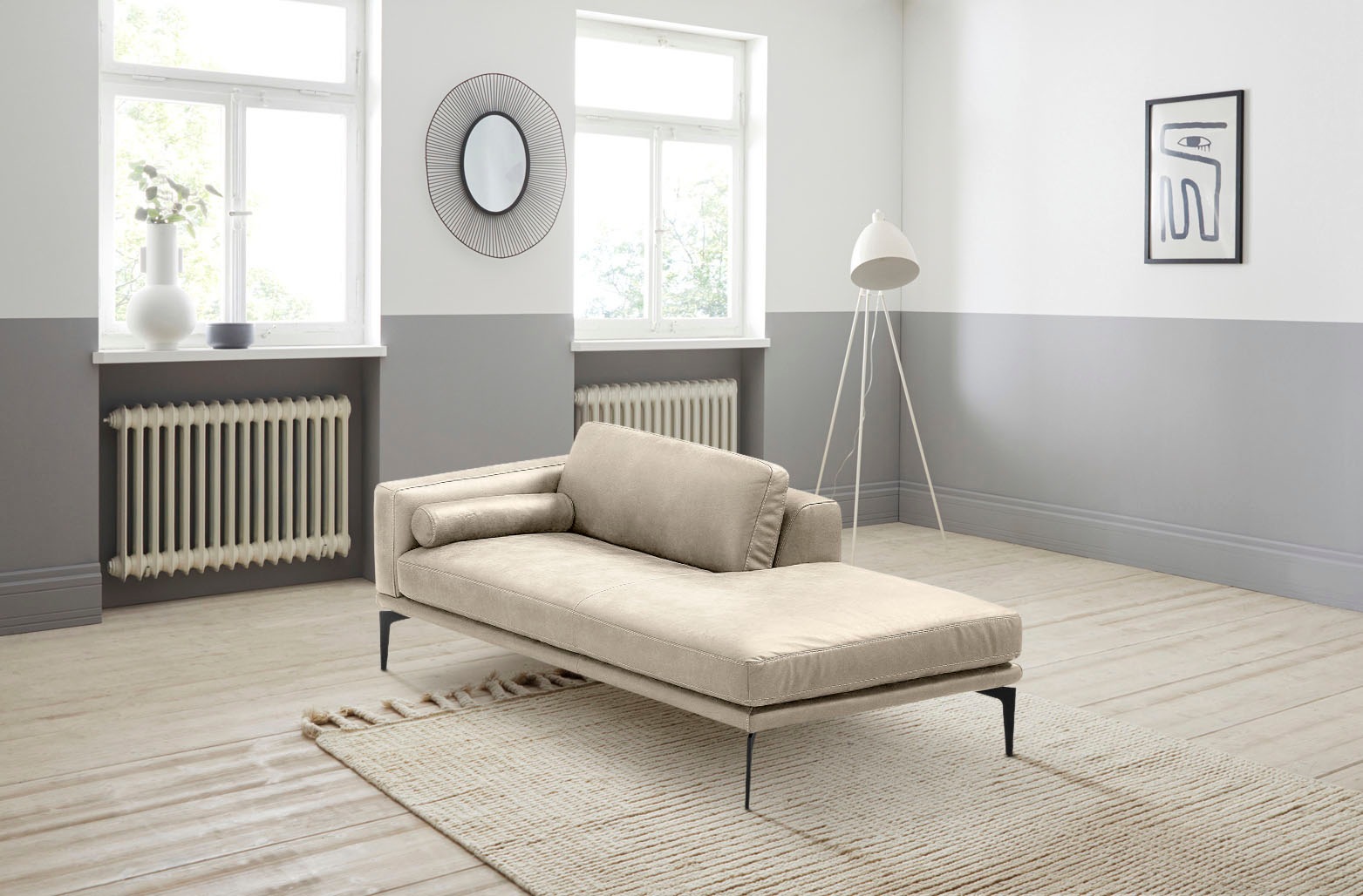 Egoitaliano Ottomane »Masu, Design trifft super Sitzkomfort, mit toller Detailverarbeitung«, Rückenkissen und Armteilrolle für mehr Komfort, mit Metallfüßen