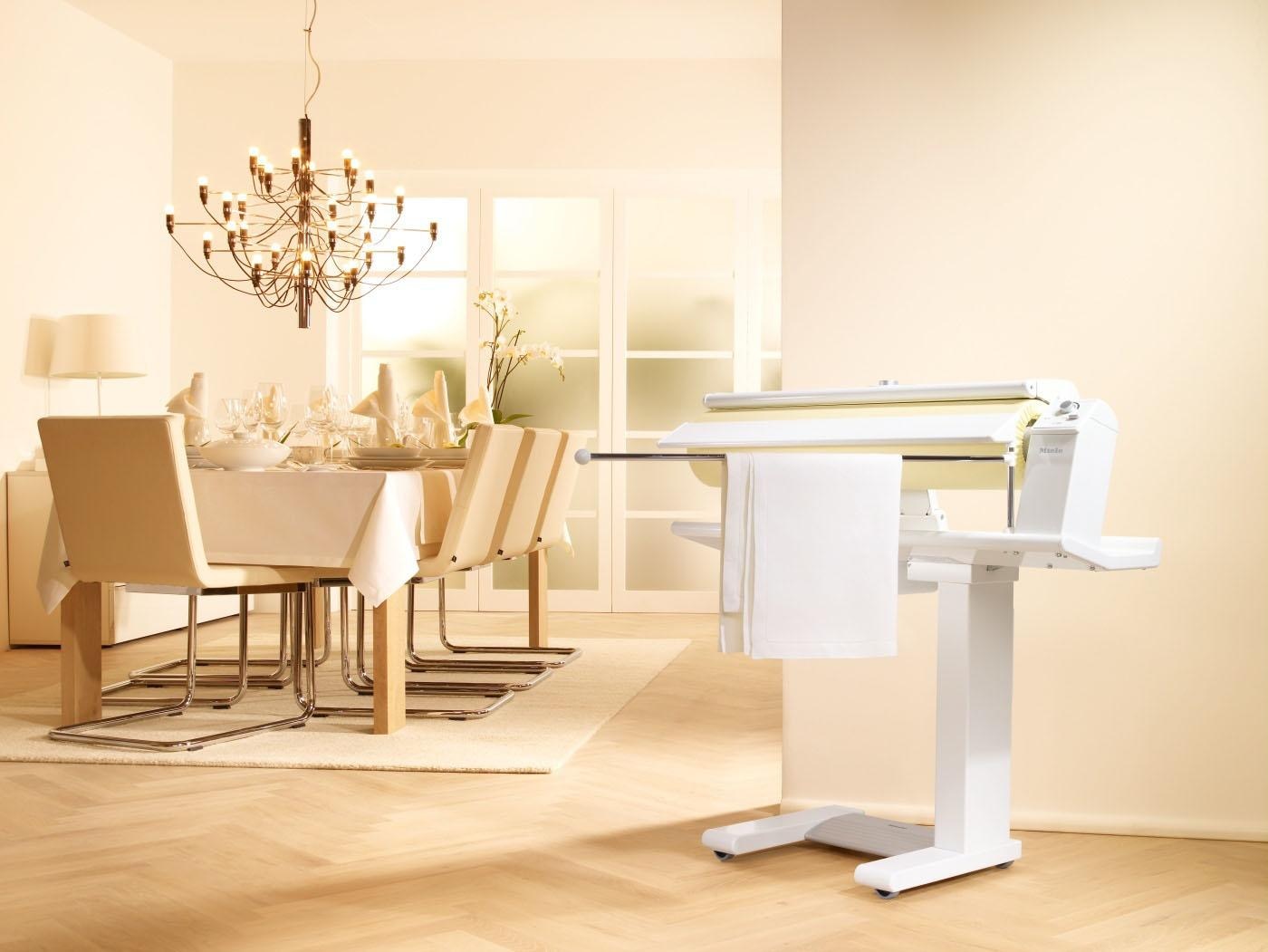 Miele Bügelmaschine »B 990« 3100 W Walzenbügler