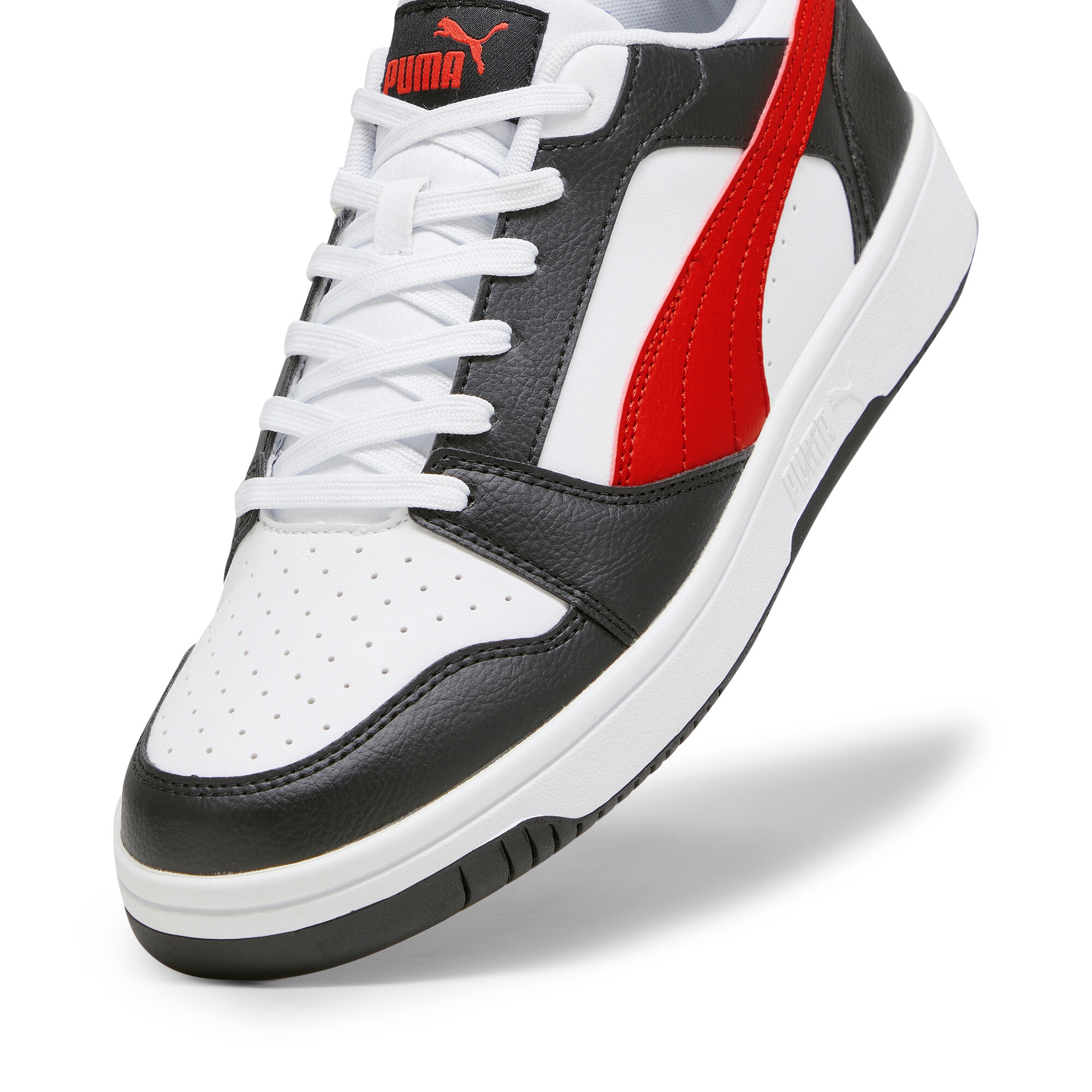 PUMA Sneaker »REBOUND V6 LOW«