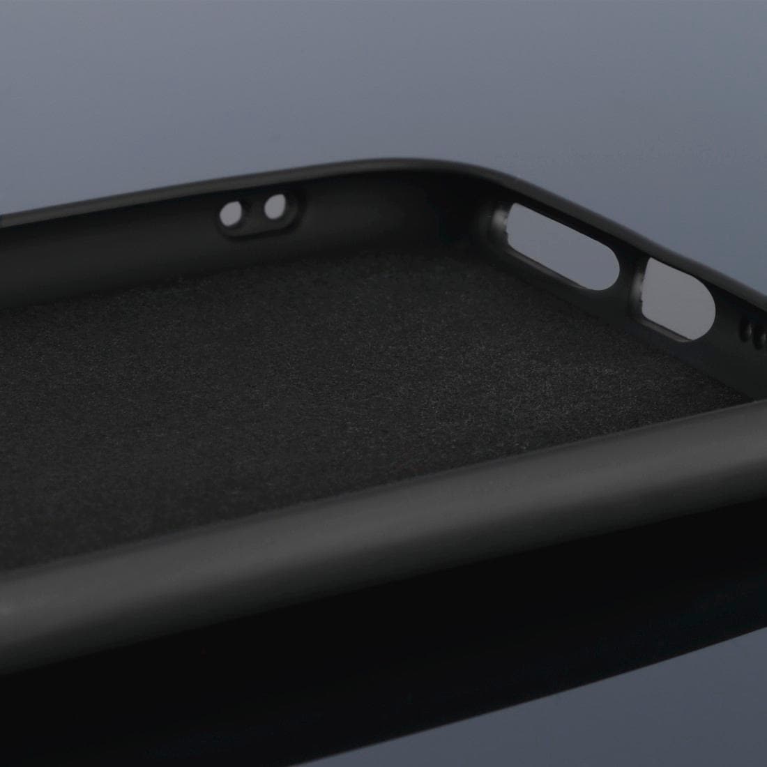 Hama Handyhülle »Cover "Finest Feel" für Samsung Galaxy S22 (5G) Smartphone Hülle«