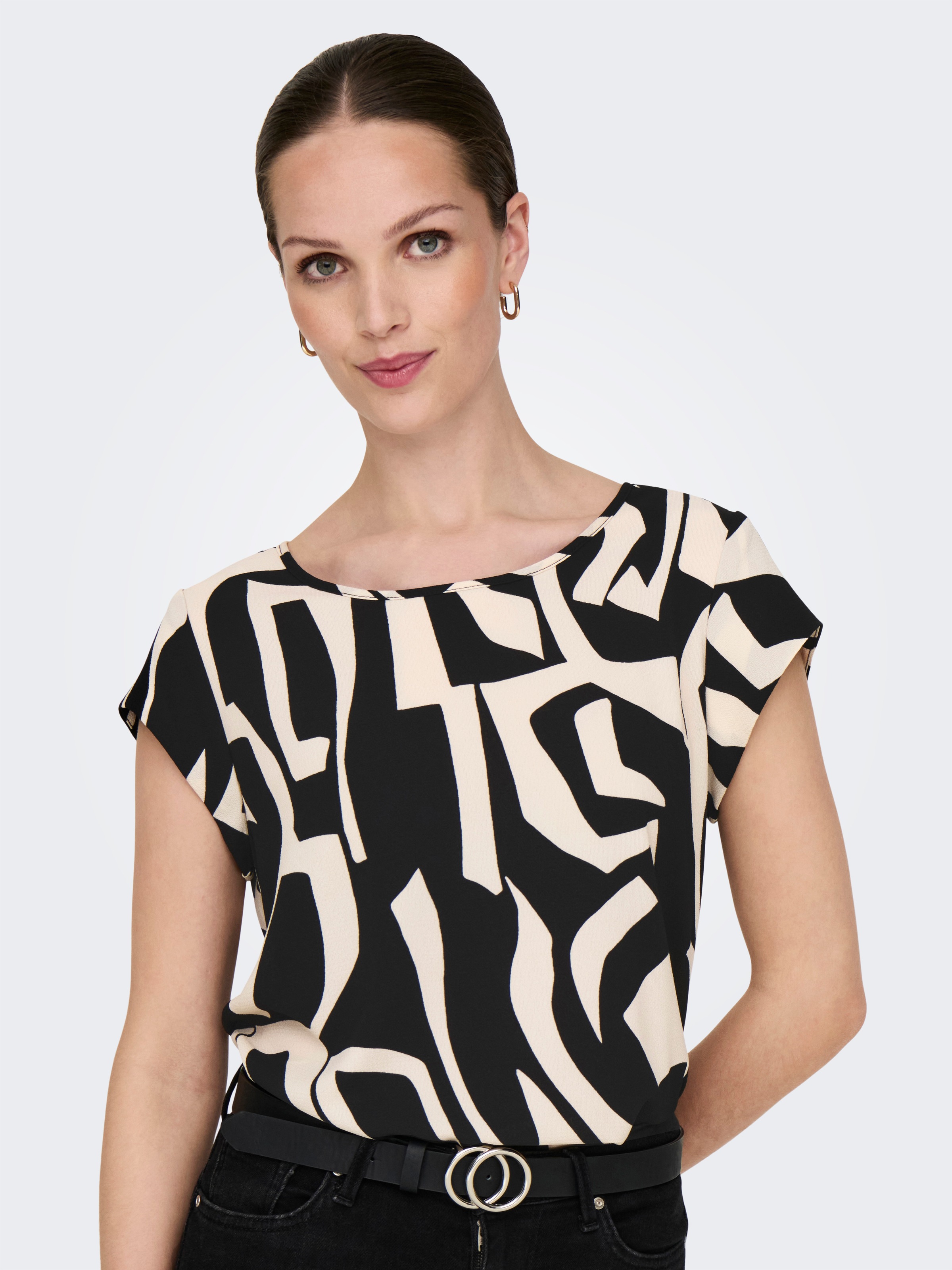 ONLY Shirtbluse »ONLVIC S/S AOP TOP NOOS PTM«, mit Allover Druck