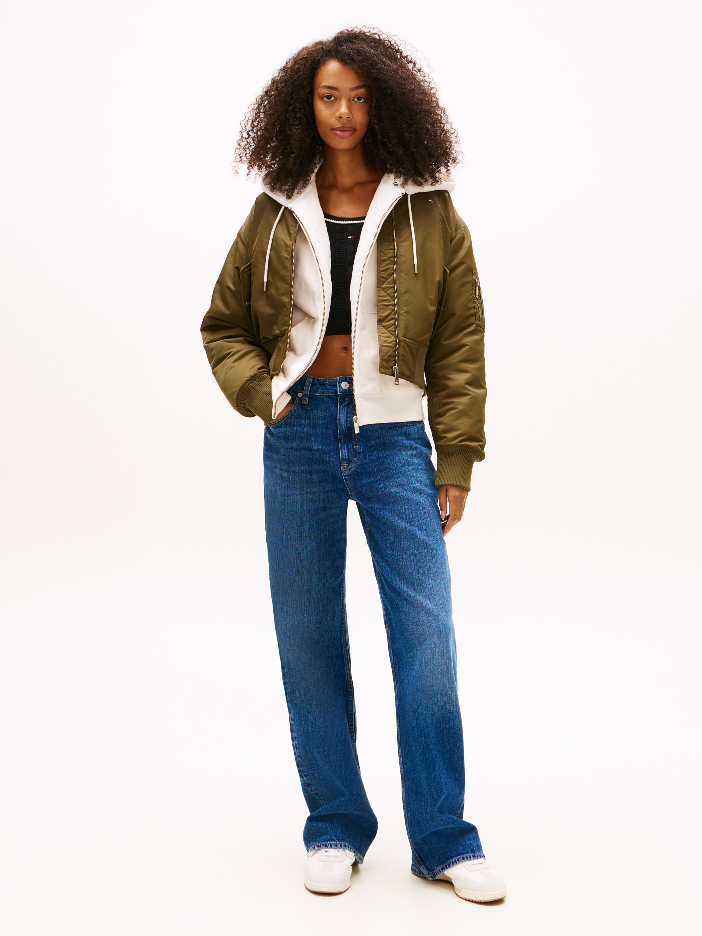 Tommy Jeans Relax-fit-Jeans »MIA MR RLXD STR« in blauer Waschung, mit Hammerschlaufe, Mid Rise