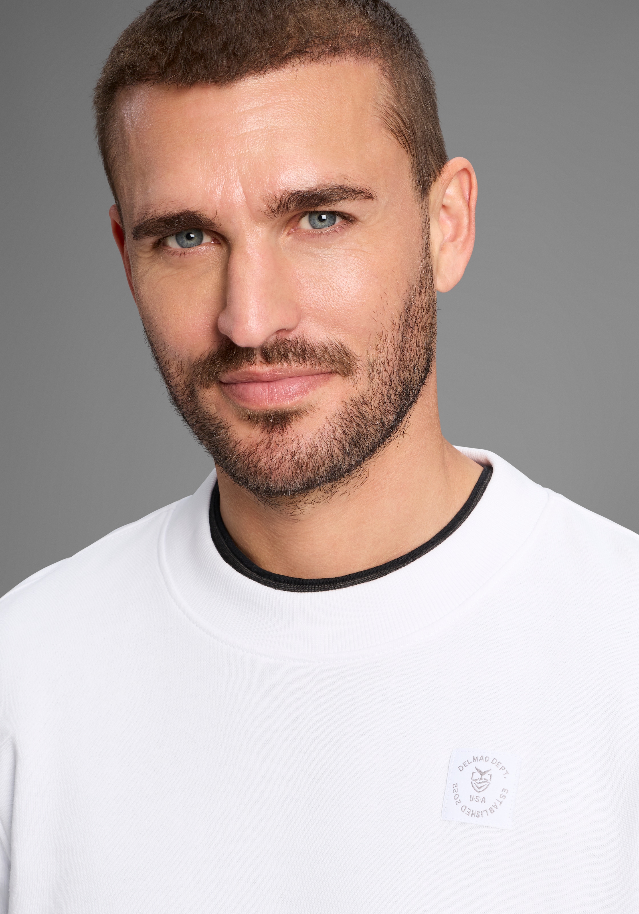 DELMAO Sweatshirt, Langarm, Regular Fit, unifarben, Basic-Stil