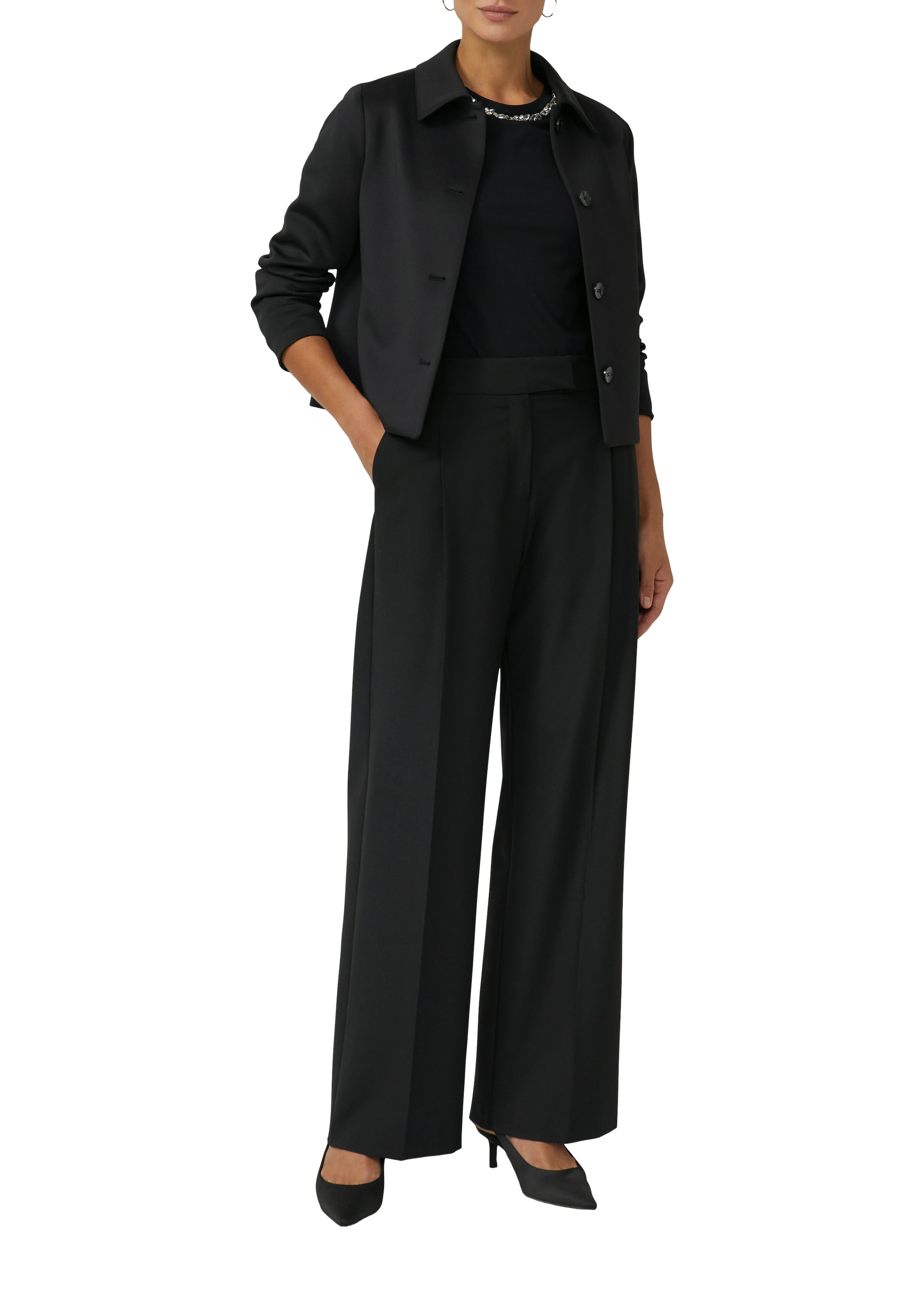 s.Oliver BLACK LABEL Langarmshirt , mit Glitzersteinen am Rundhals
