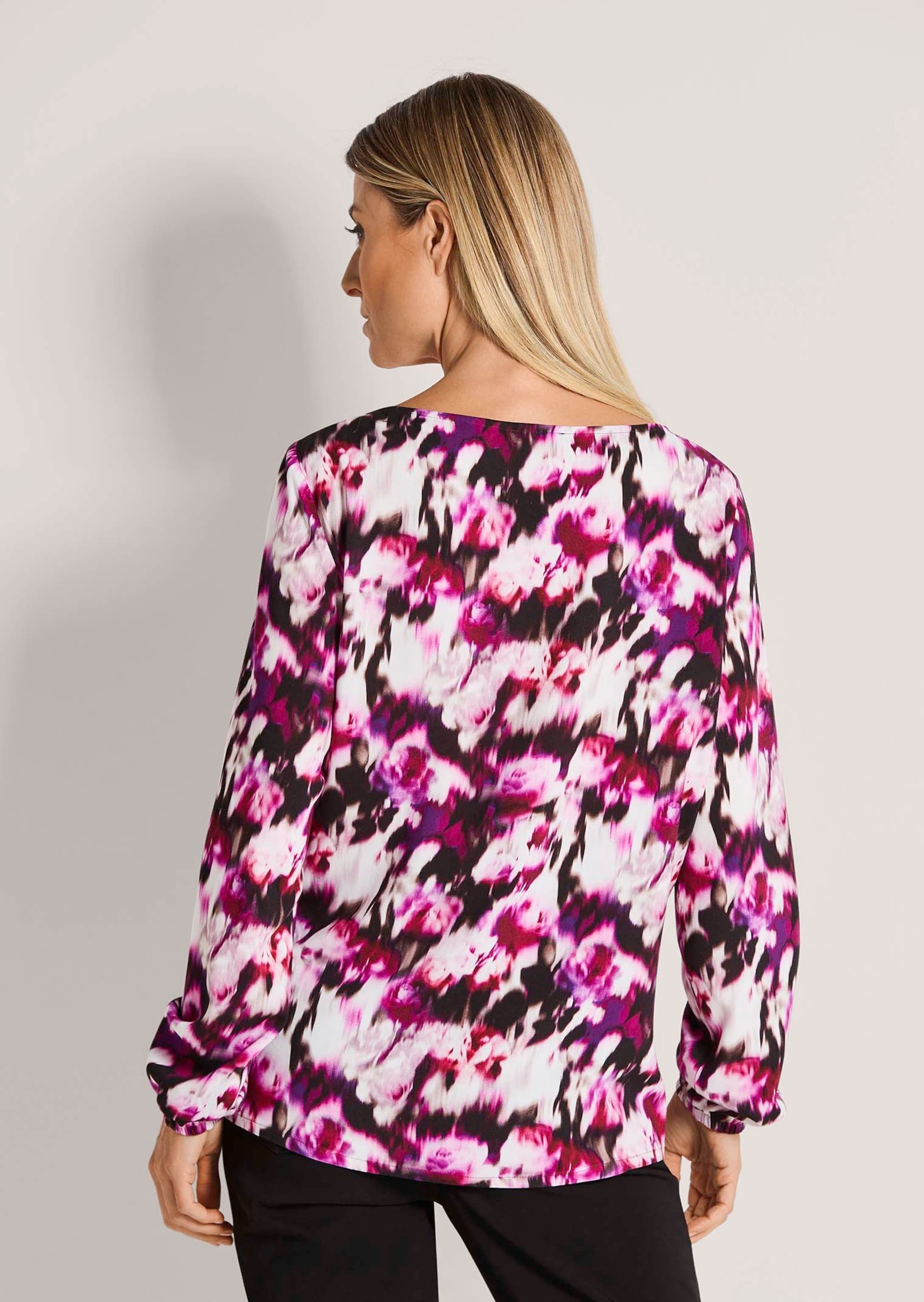 MADELEINE Schlupfbluse »Blusenshirt Elegante Viskosebluse mit Allover-Druck« Alloverprint