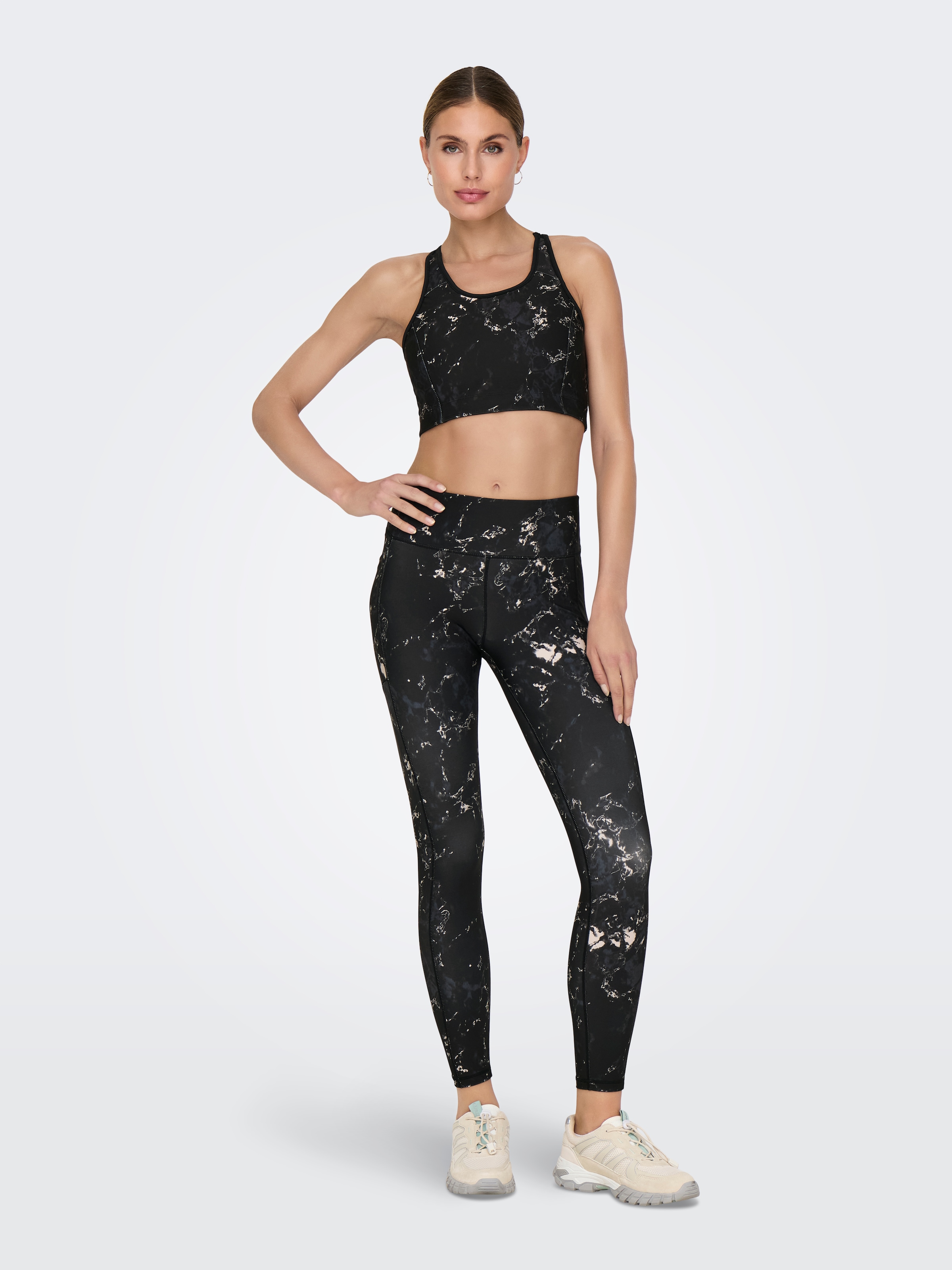 ONLY Play Sport-Bustier »ONPSPACE-2 LIFE REVERSE SPORTS BRA NOOS«, mit reflektierenden Details