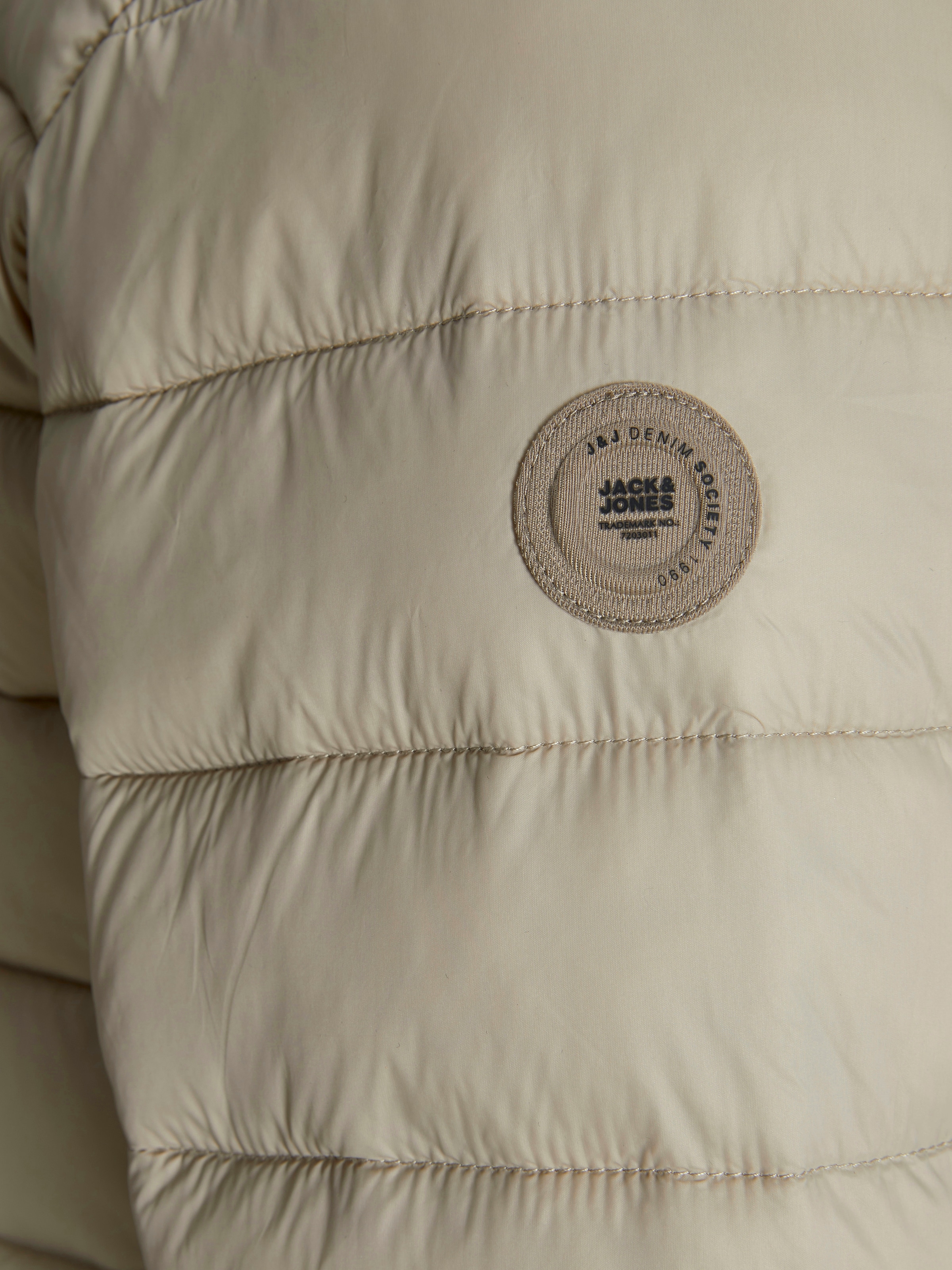 Jack & Jones Steppjacke »JJEBRADLEY LIGHT PUFFER HOOD NOOS«, mit Kapuze