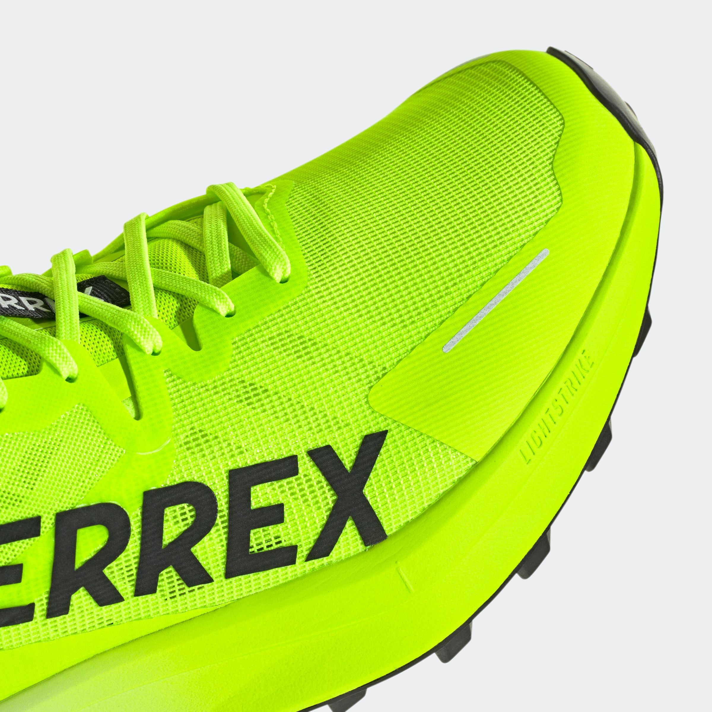 adidas TERREX Trailrunningschuh »TERREX AGRAVIC 3 TRAILRUNNING«, Trail-Runningschuhe
