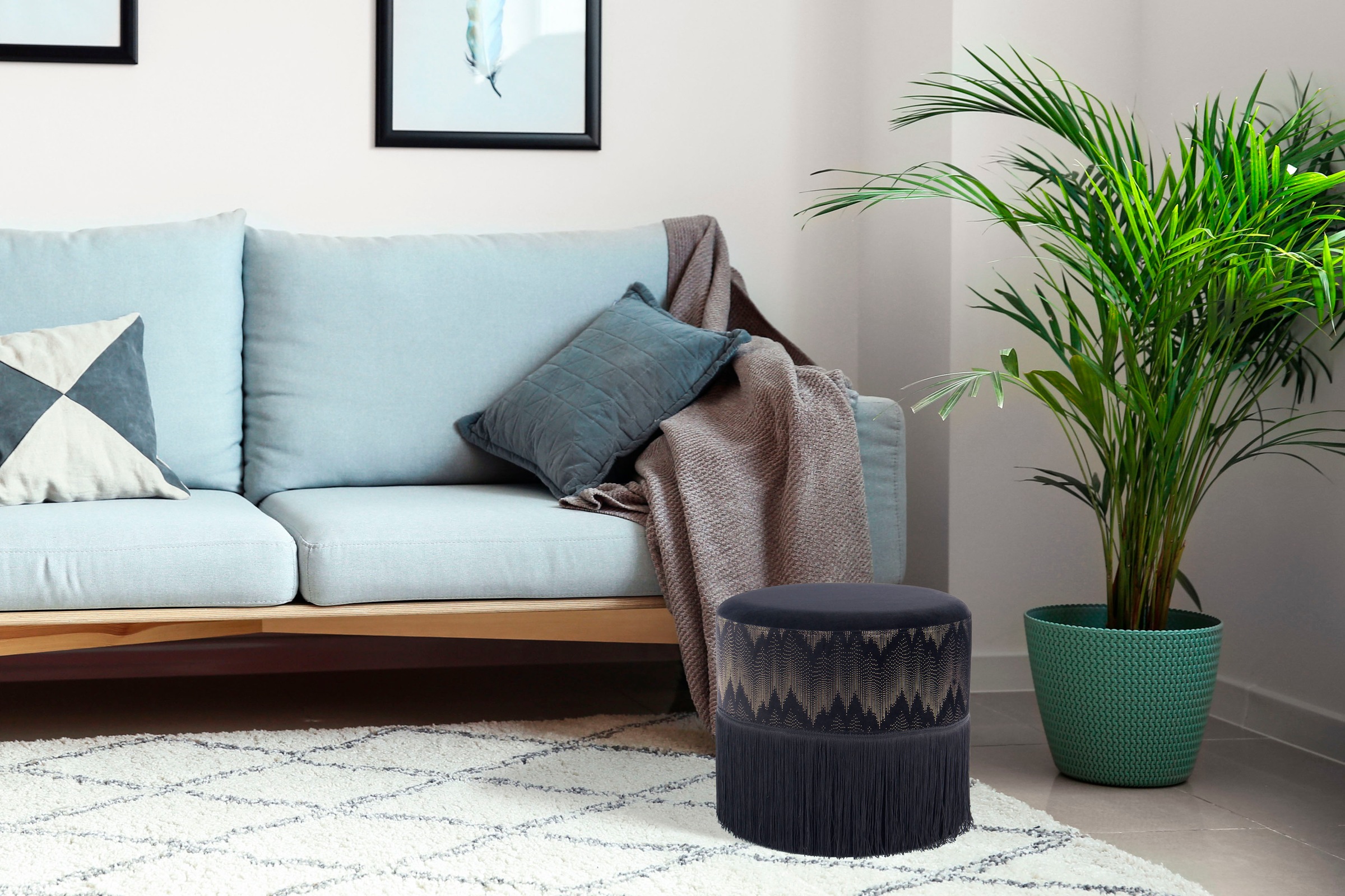 Kayoom Sitzhocker »Hocker Cleopatra 825, mit samtigem Bezug«, (1 St.), verziert, orientalisches Design, modern gestaltet
