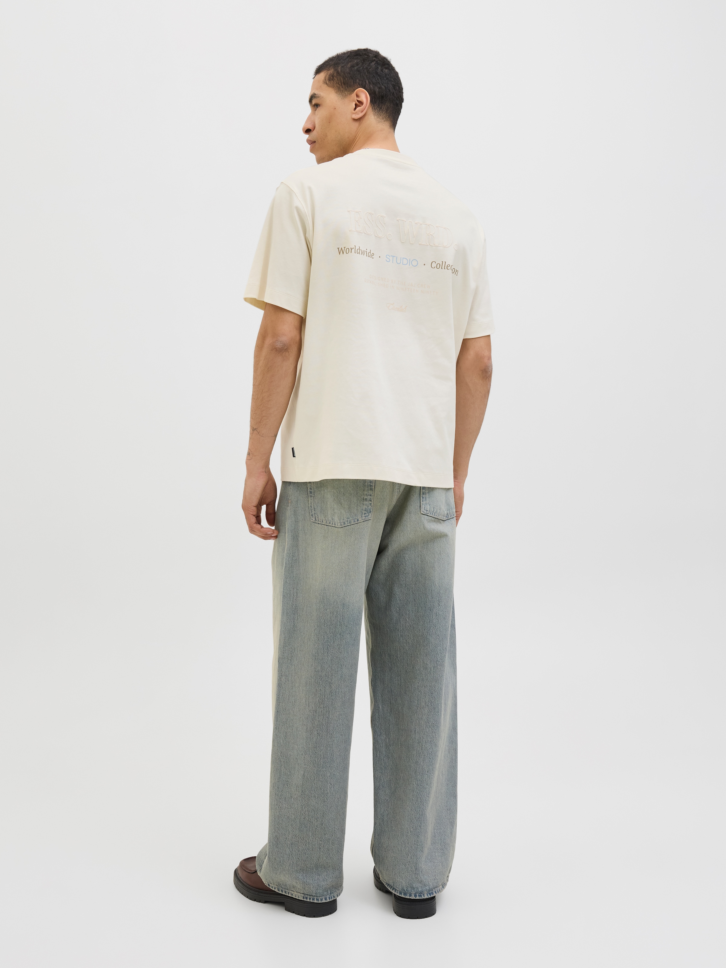 Jack & Jones Rundhalsshirt »JJEURBAN EDGE STUDIO TEE SS O-NECK NOOS«, mit Front und Back Print