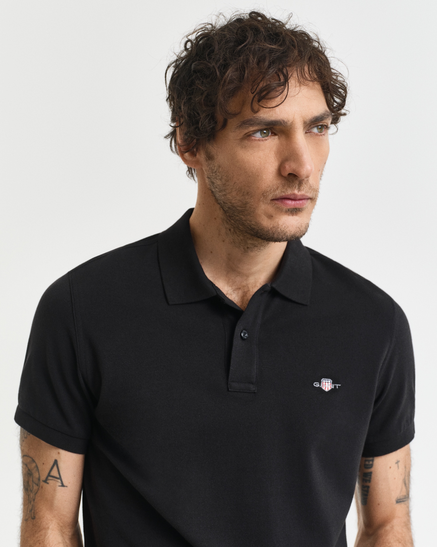 Gant Poloshirt »SLIM SHIELD SS PIQUE POLO«, mit Logostickerei auf der Brust