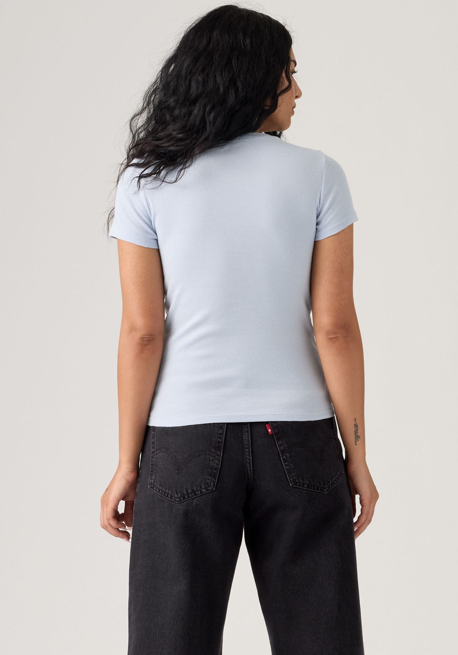 Levi's® T-Shirt »Mini-Logo«, (Packung, 2 tlg.), mit kleiner Markenlogo-Stickerei auf der Brust