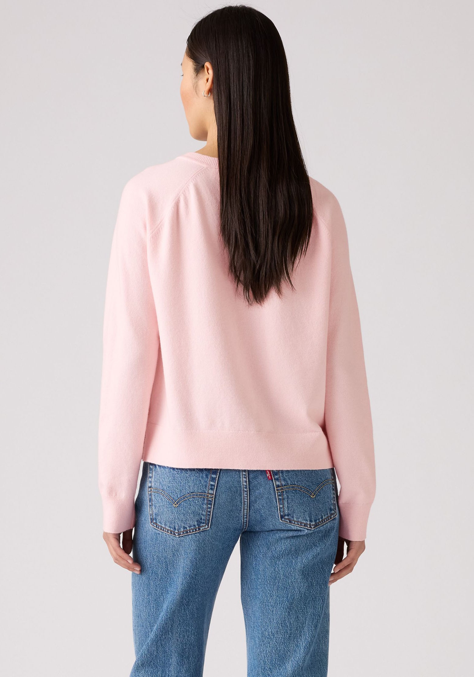 Levi's® V-Ausschnitt-Pullover »SUPER SOFT VNECK PULLOVER« im Bund beidseitig mit kurzem Schlitz