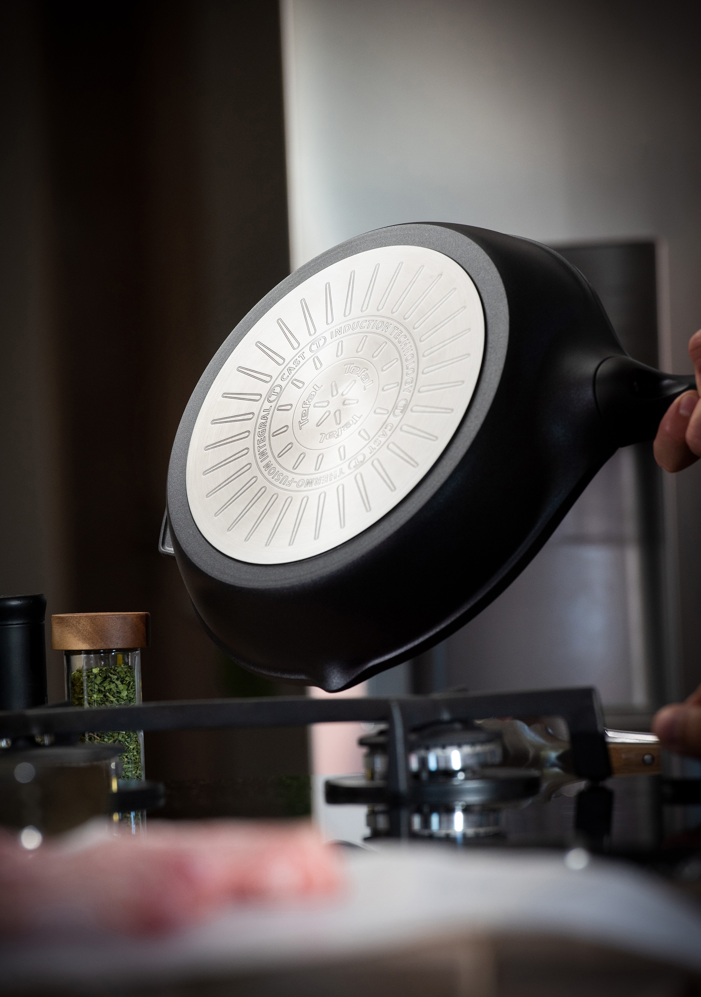 Tefal Bratpfanne »Robusto Pfanne Induktion«, Aluminium, (1 tlg.), Thermo-Signal bei idealer Brattemperatur, für alle Herdarten geeignet