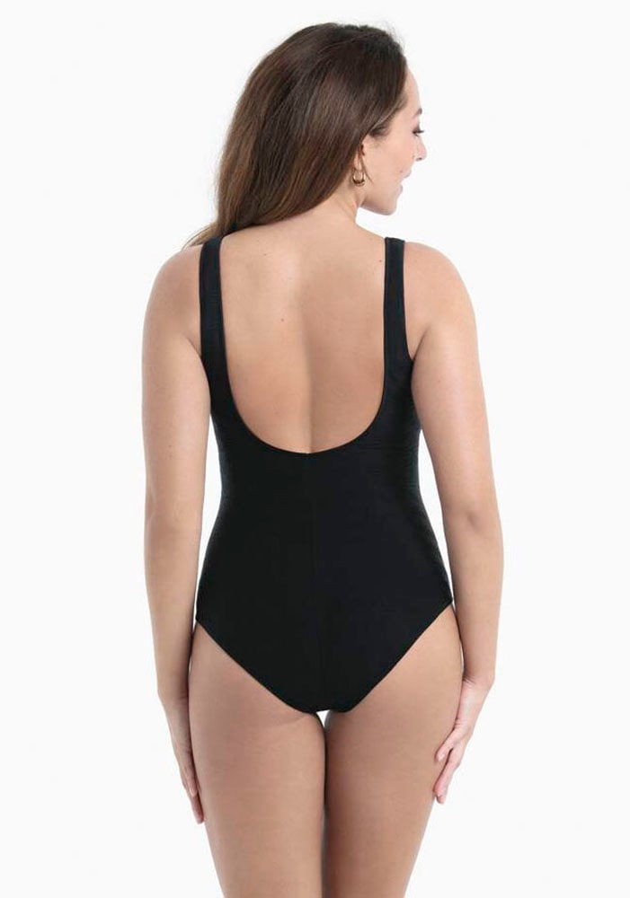 Anita since 1886 Badeanzug »Essential Suit« mit tiefem Rückenausschnitt