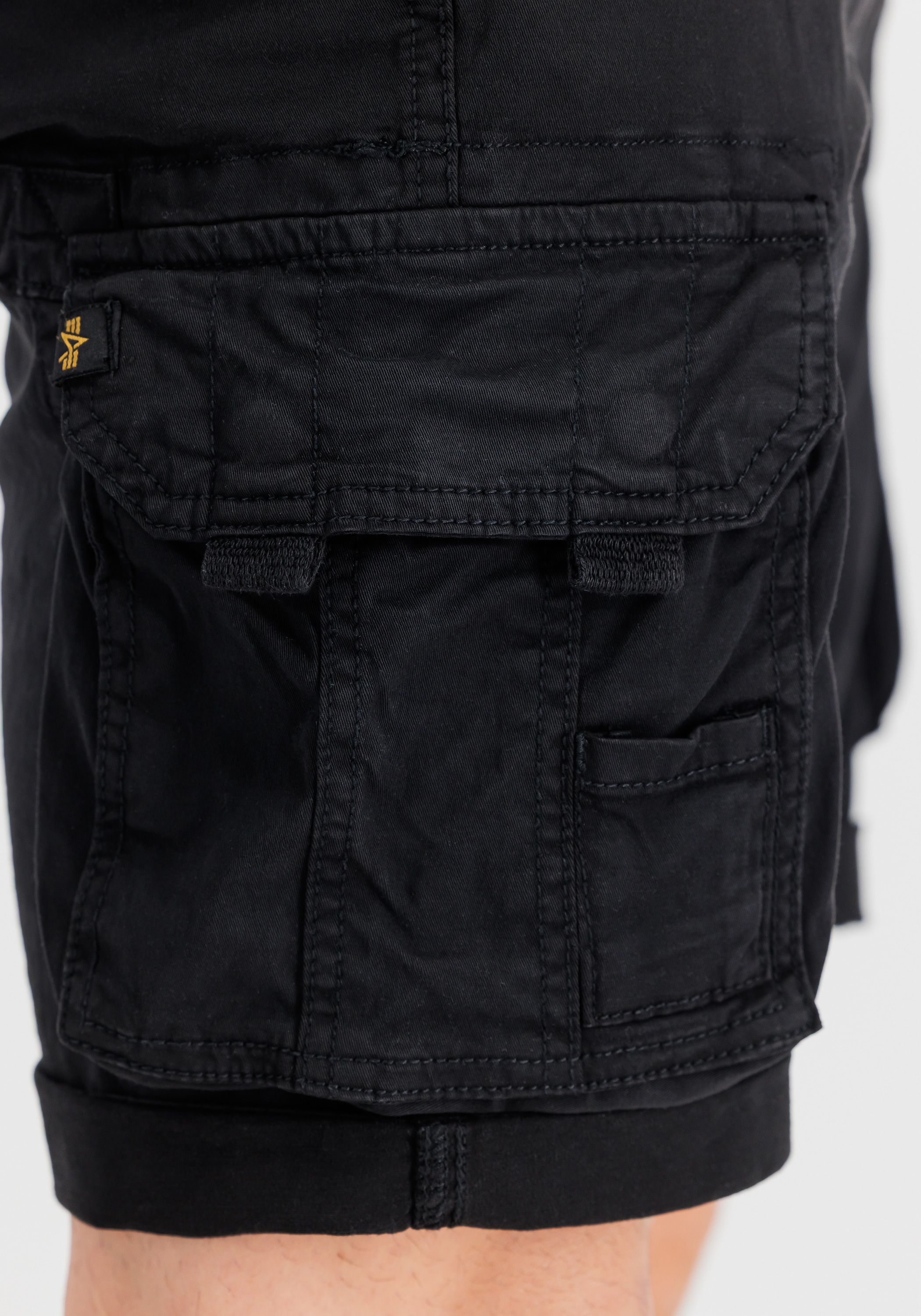 Alpha Industries Shorts »Crew Short«