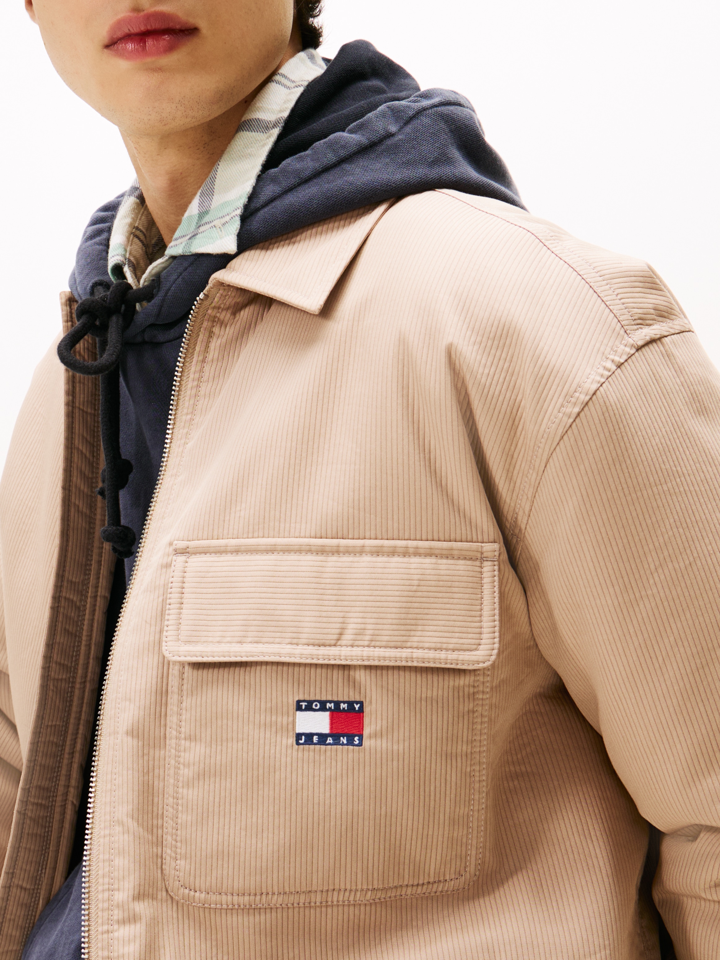 Tommy Jeans Hemdjacke »TJM PADDED TECH CORD« ohne Kapuze Overshirt, lockere Form, wattiert