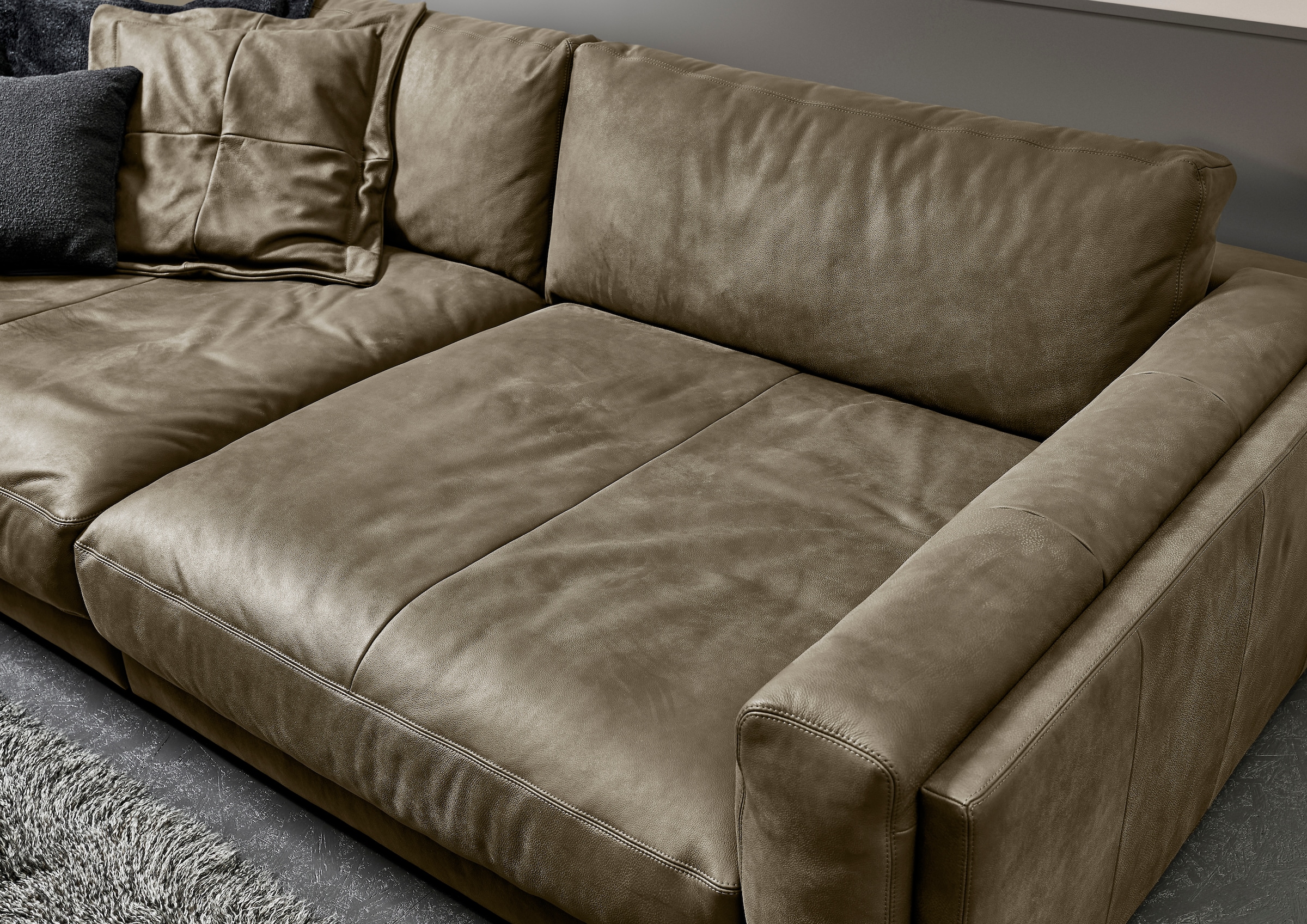 3C Candy Big-Sofa »Karalis mit extra großer Sitztiefe, elegantes Mega Sofa zum Relaxen,«, auch in Cord- oder Leder-Bezug, lose Kissen, loungige Bequemlichkeit