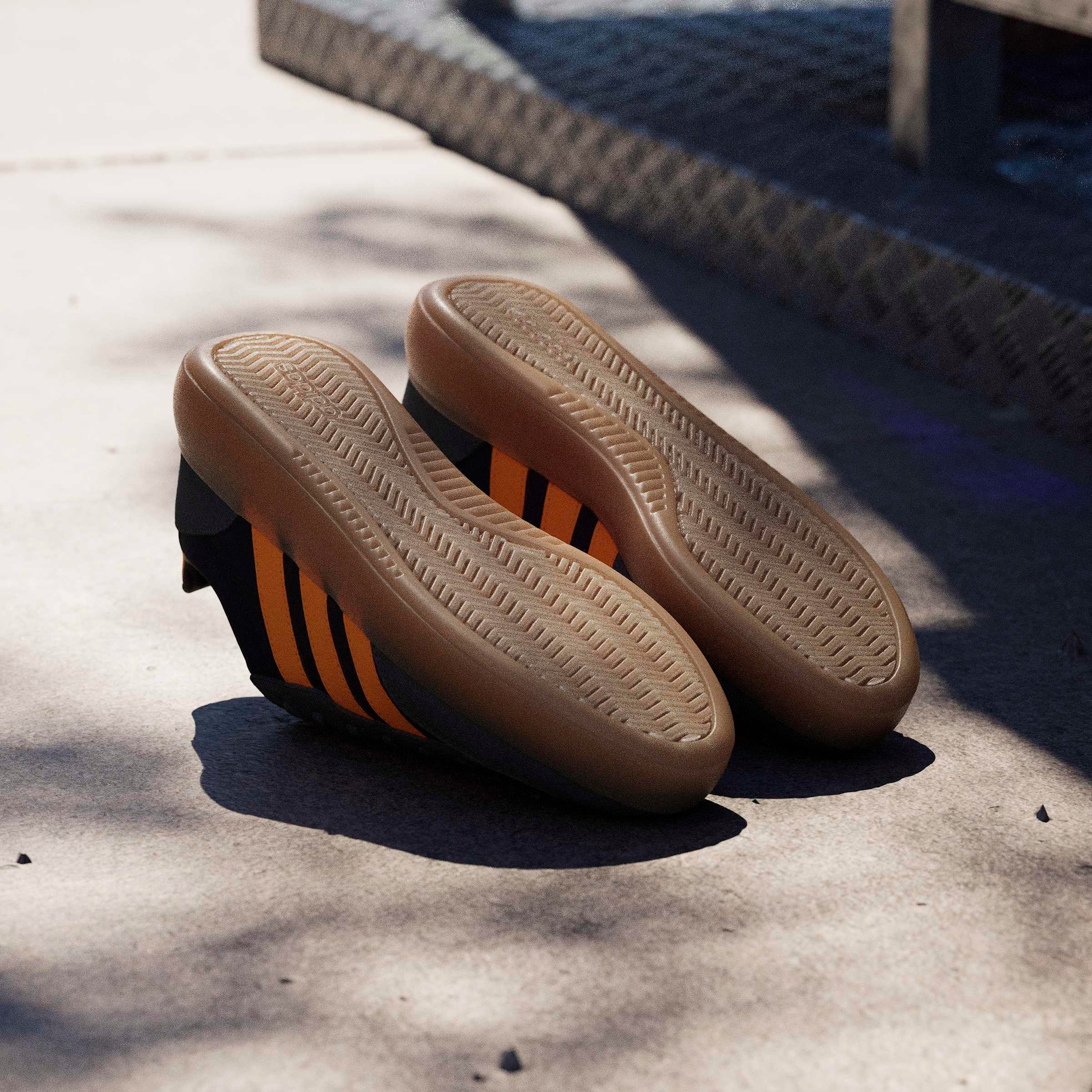 adidas Sportswear Sneaker »BARREDA DECODE«  inspiriert vom Design des adidas handball spezial