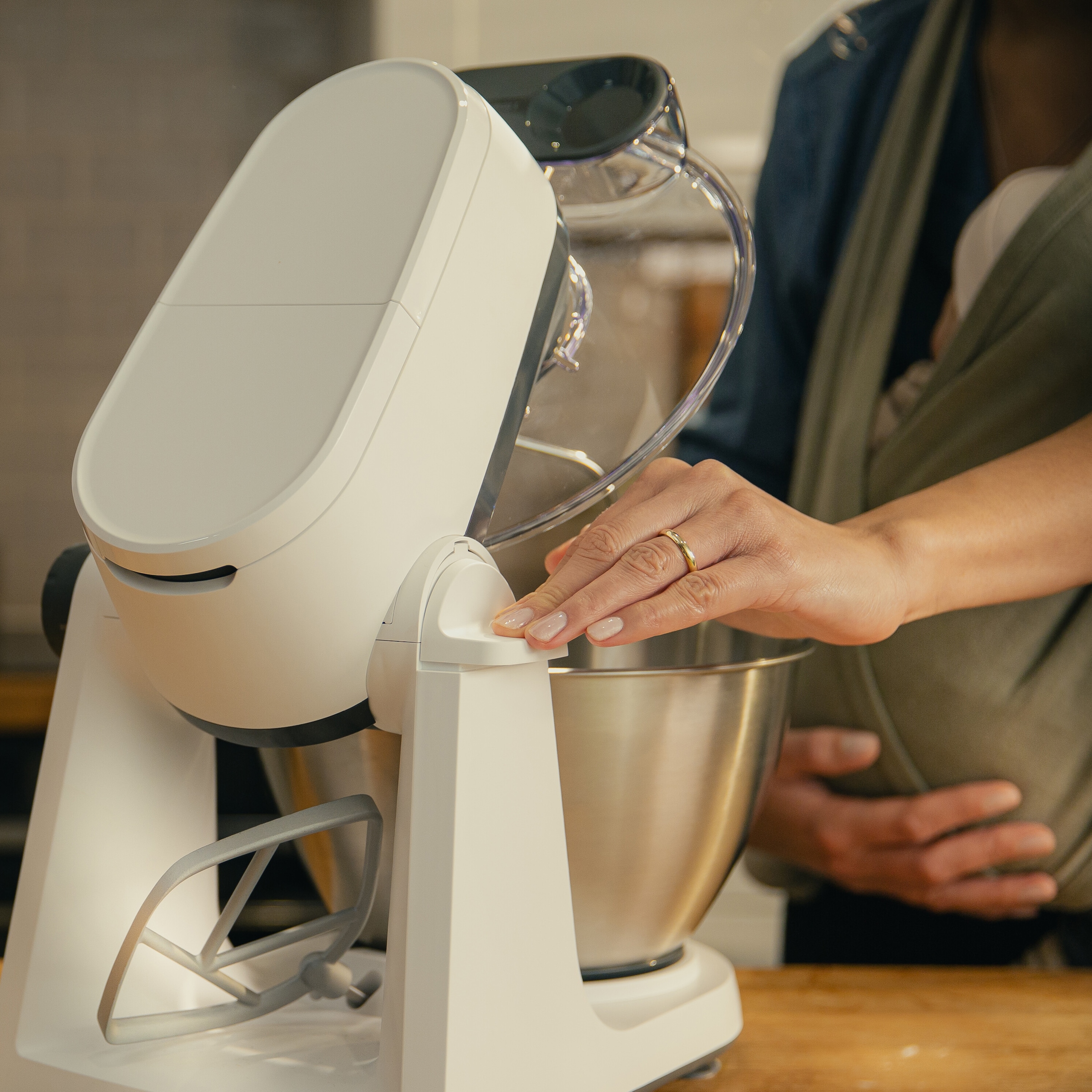 Kenwood Küchenmaschine »Multi Tasker KHC30.000WH« Aufbewahrung für 2 Aufsätze, Einhandschüssel & 44% leiser als KHC29