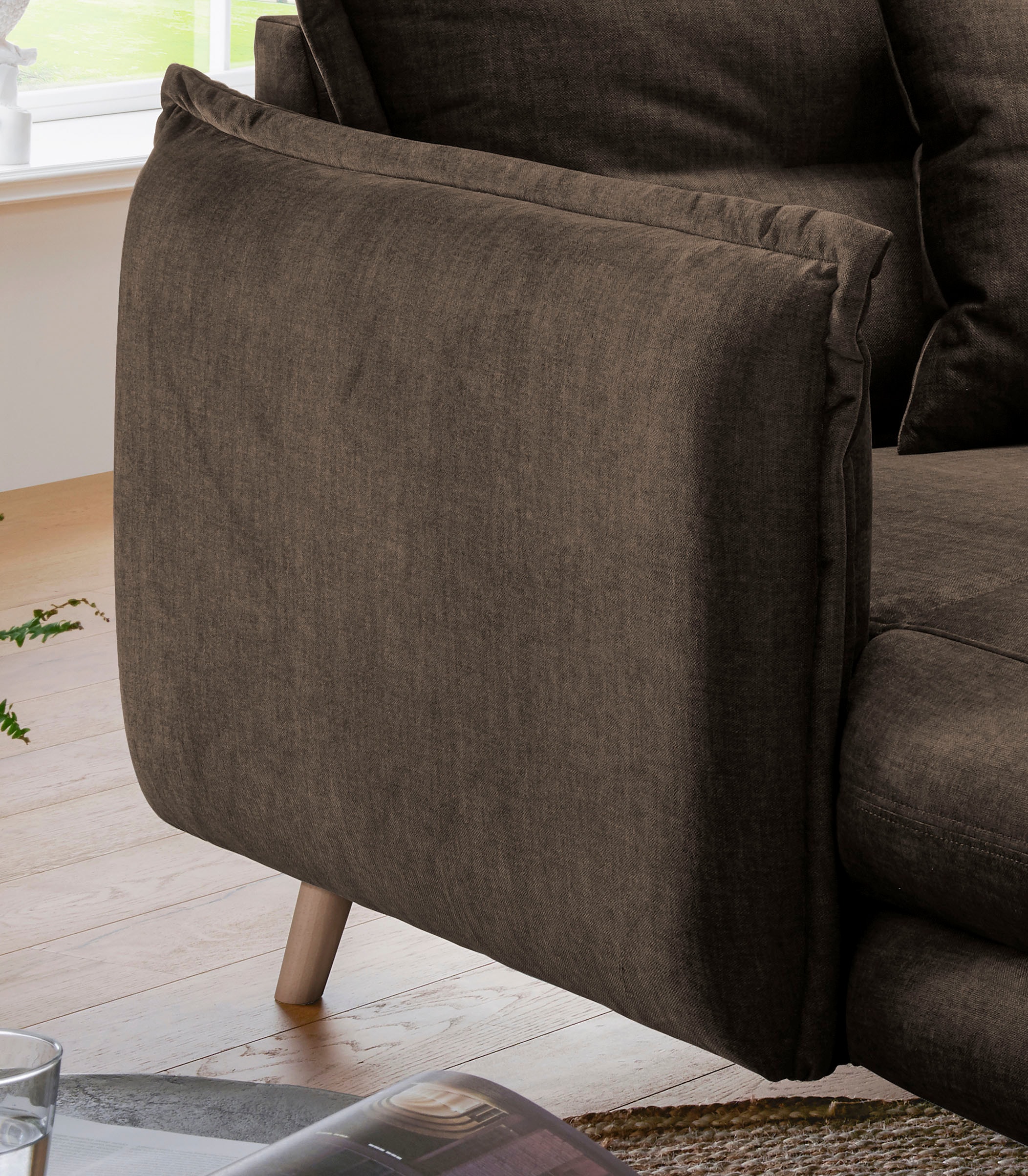 INOSIGN Loveseat »Lazio«, moderner Sessel mit einer bequemen Polsterung, 2 Stk. Zierkissen