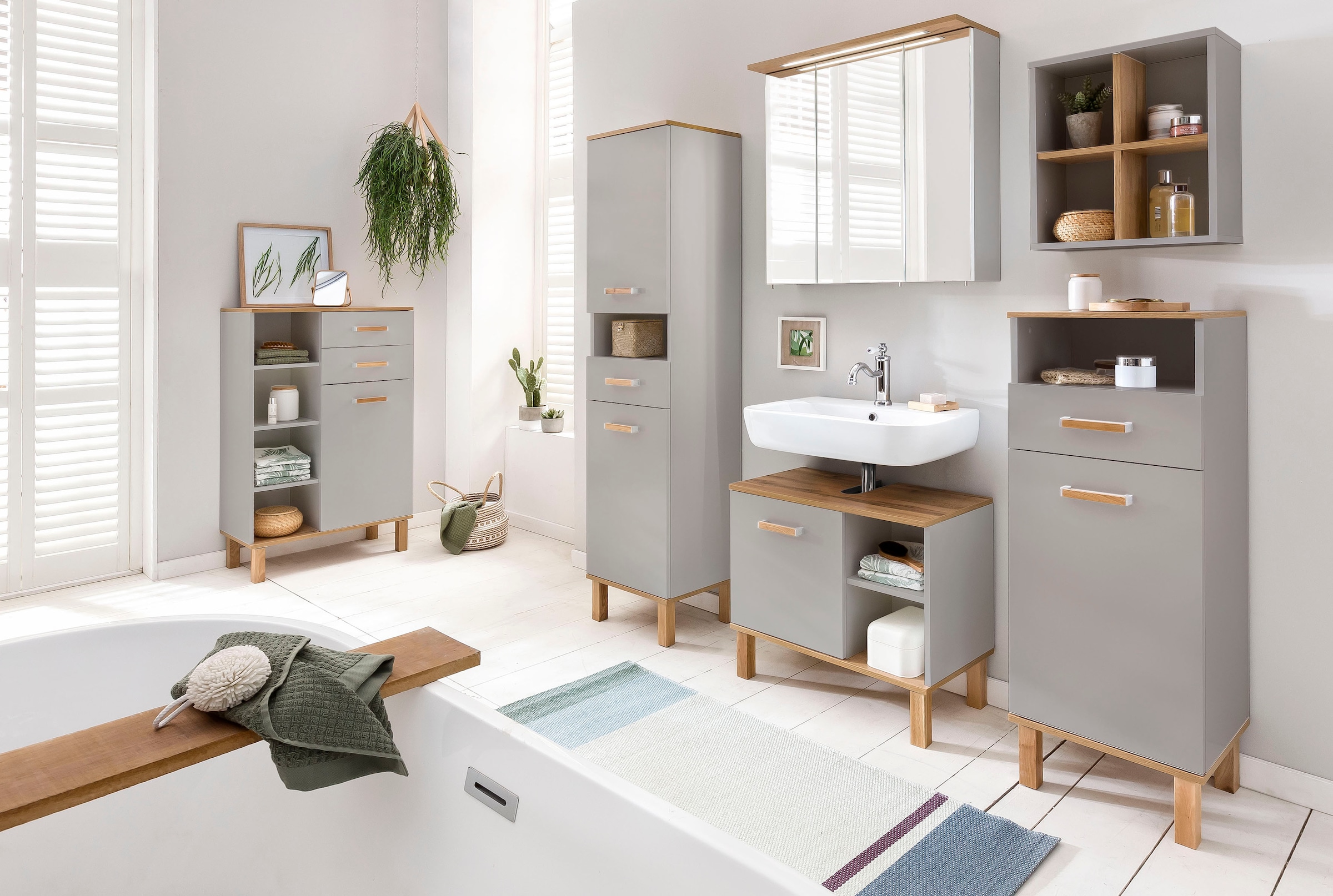 Schildmeyer Spiegelschrank »Profil«, Breite 70 cm, 3-türig, LED-Beleuchtung, Schalter-/Steckdosenbox