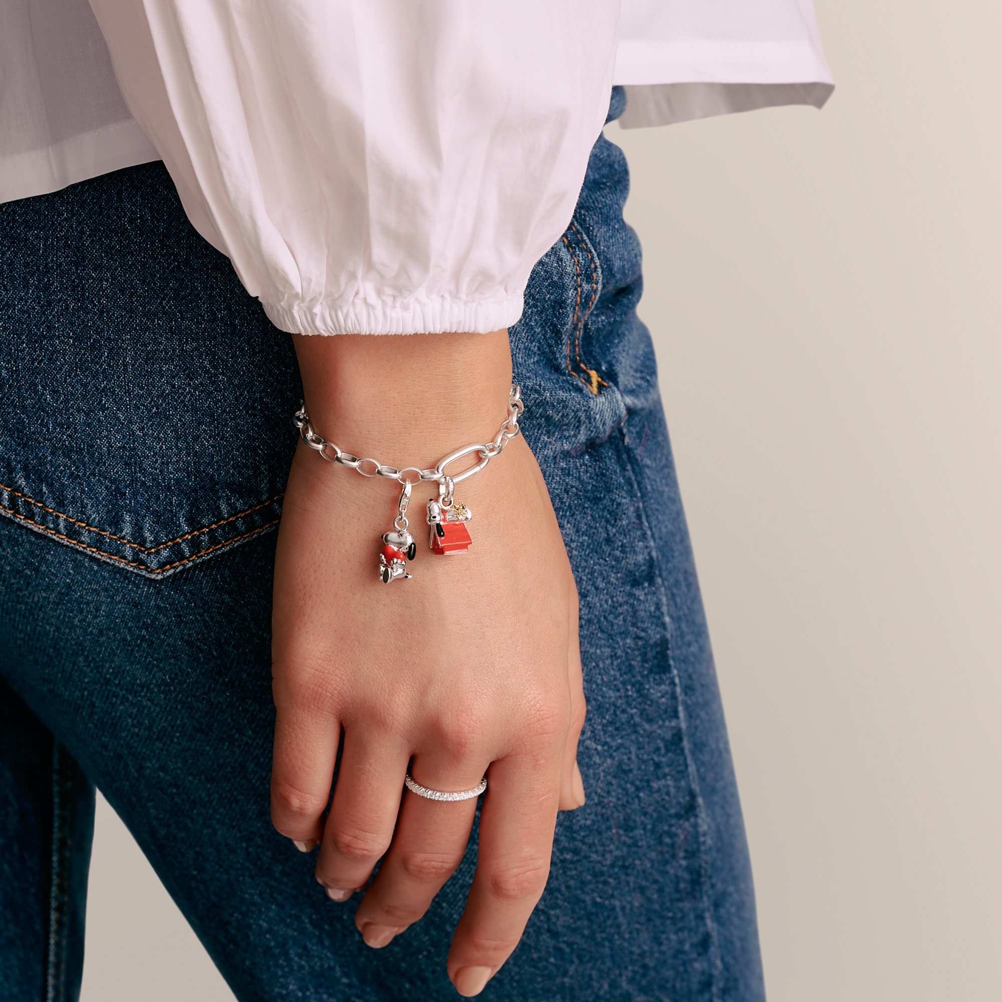 THOMAS SABO Charm-Einhänger »THOMAS SABO x Peanuts Snoopy/Woodstock auf der Hundehütte - Connect«