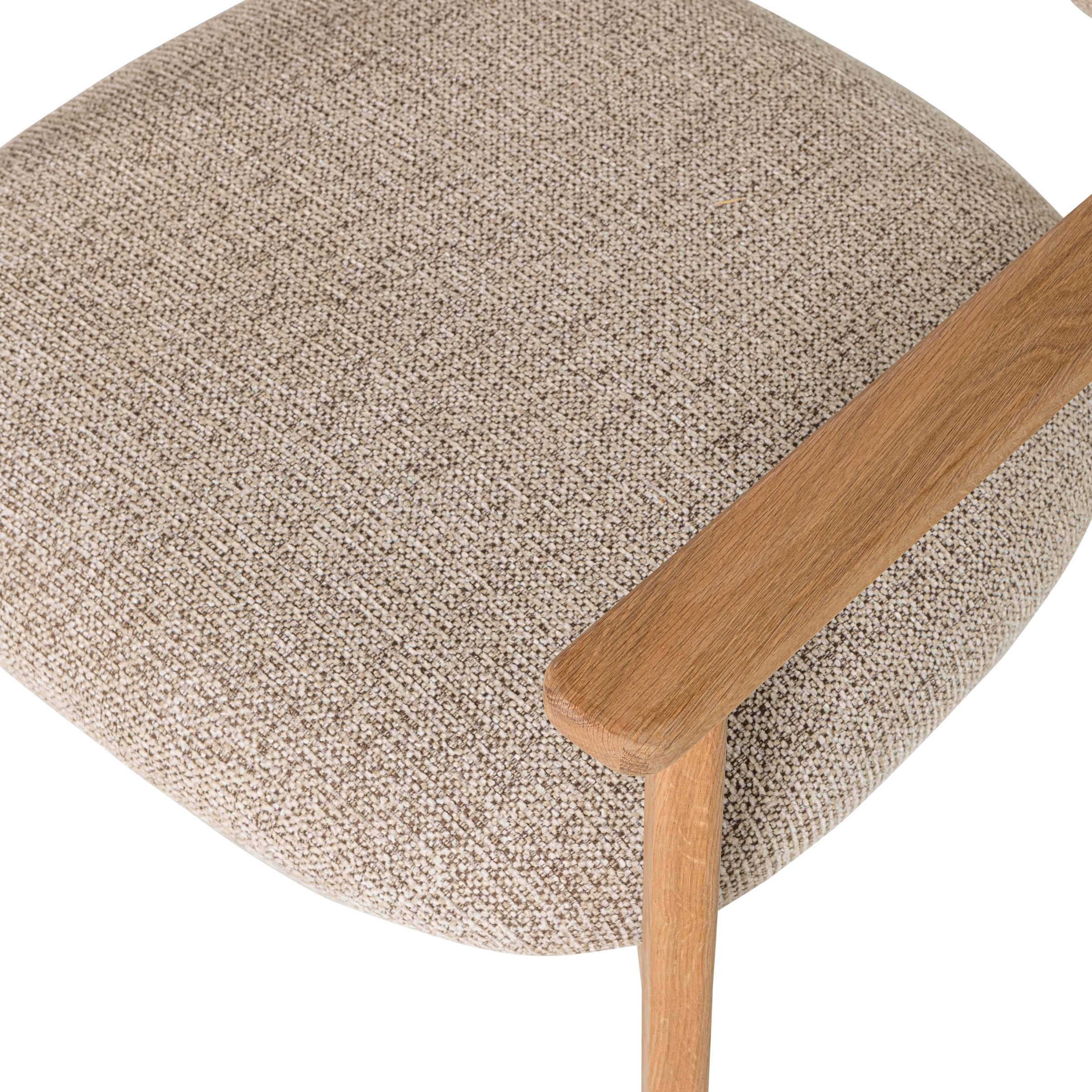 WOOOD Loungesessel »Udar mit Eichenholzgestell und More-Melange-Bezug, B68 x T75 x H76 cm« Sehr hohe Verschleißfestigkeit, Armlehnen integriert, Tragkraft 120 kg