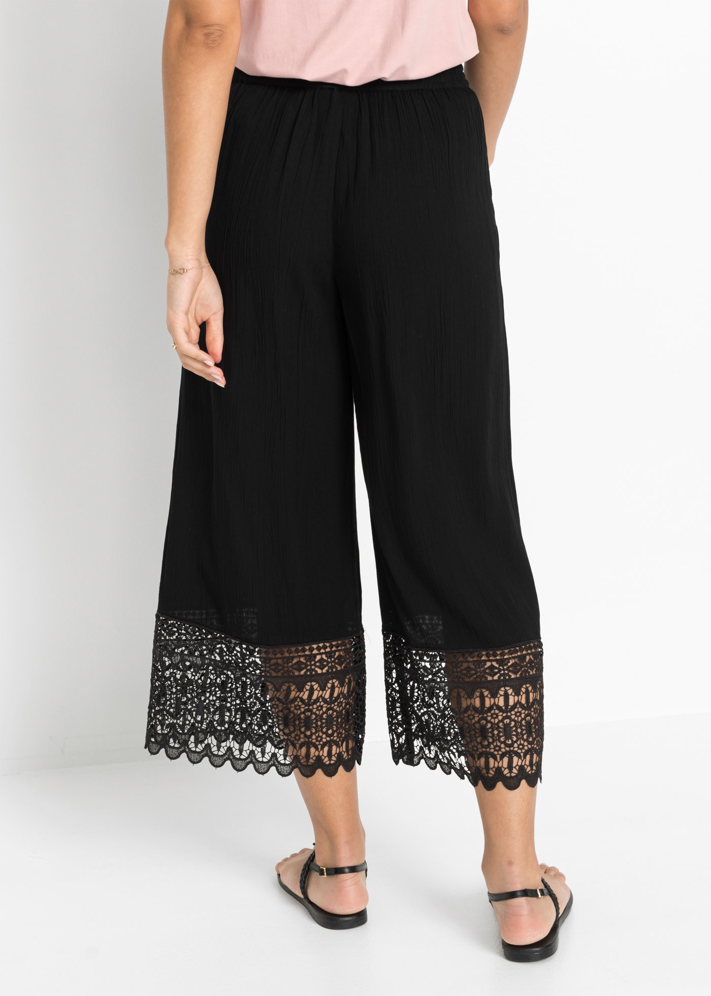 bonprix Culotte  aus Viskose, mit Spitze, loose fit, feminin