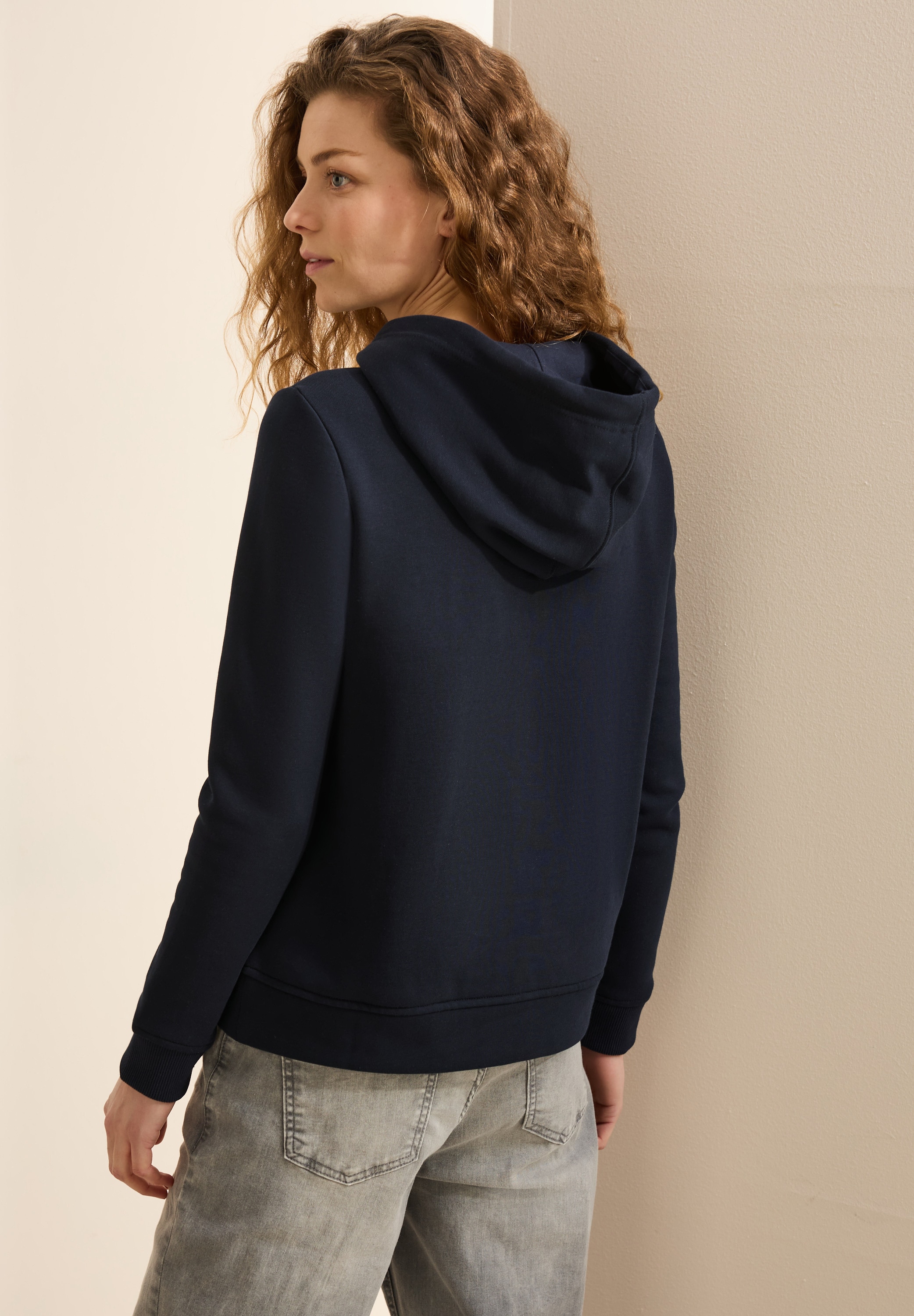 Cecil Hoodie, mit Artwork