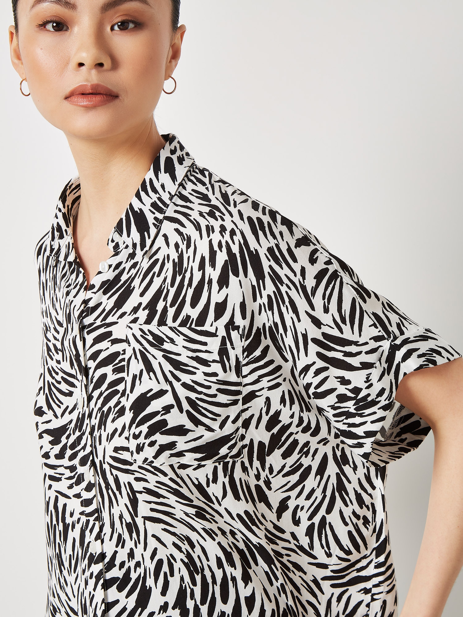 Apricot Shirtbluse »Bluse« 1 mit aufgesetzter Tasche