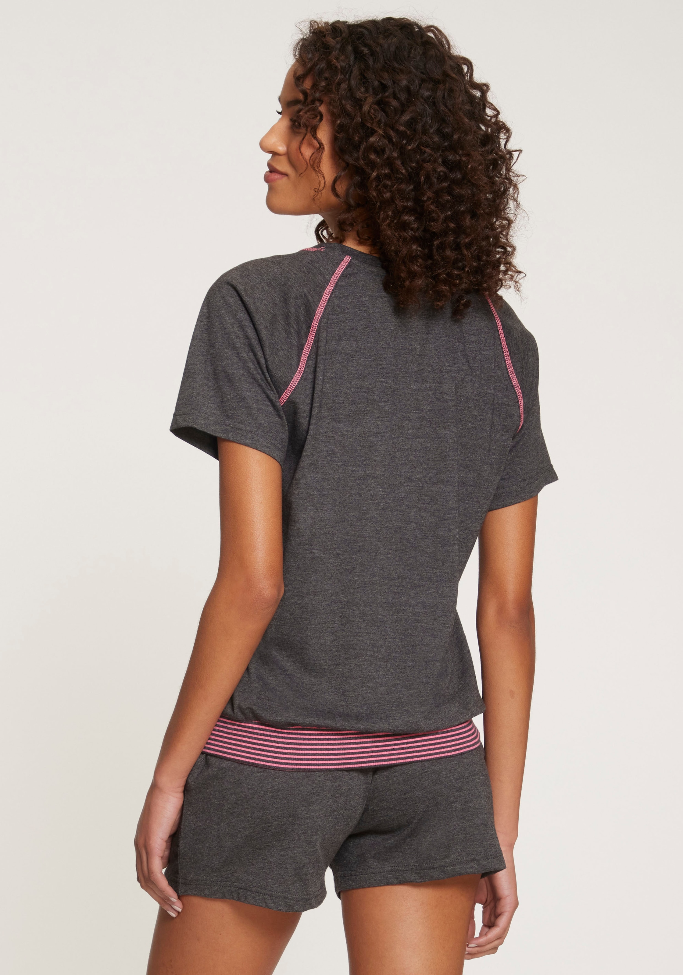 Vivance Dreams Shorty, (2 tlg.), mit dekorativen Flatlock-Nähten in Neonfarben