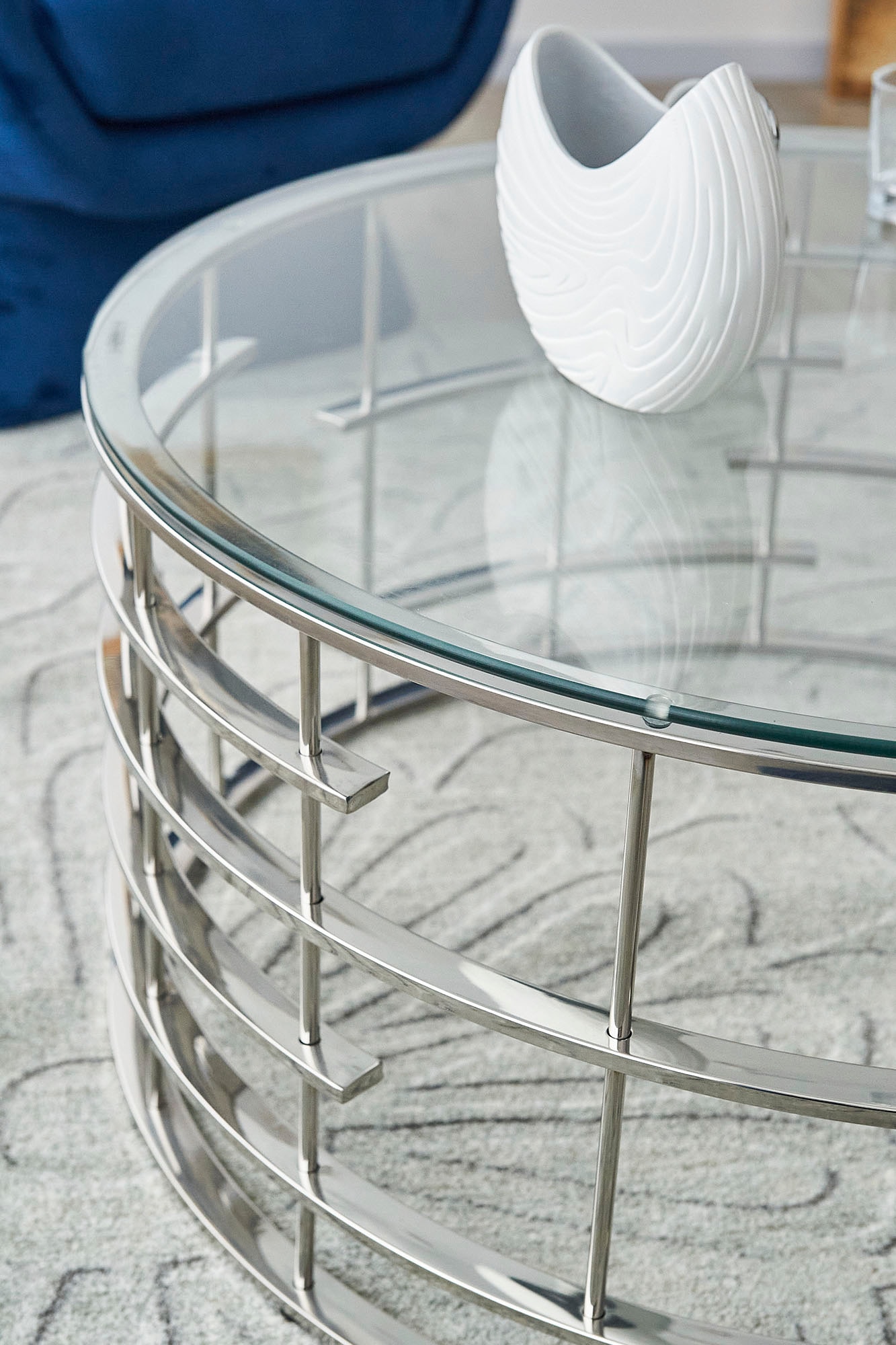 SalesFever Couchtisch »Glastisch: Stil und Funktionalität Wohnzimmertisch« Gestell gefertigt aus rostfreiem Edelstahl