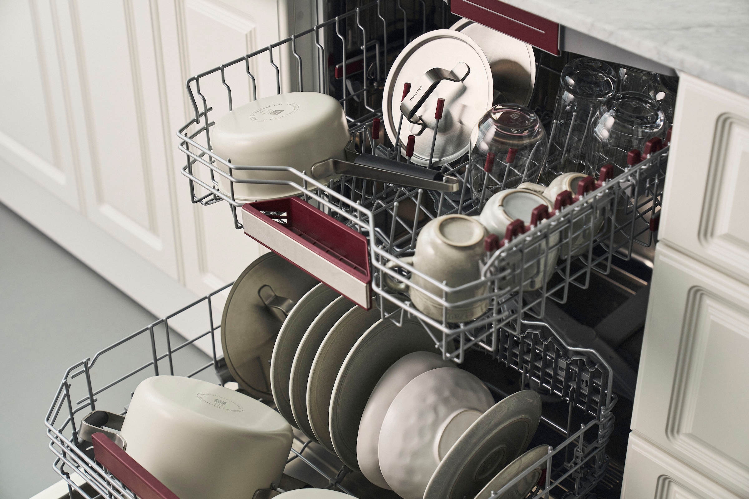 Zwilling Topf-Set »Pure« Set, 3 Kochtöpfe (16, 20 & 24 cm), Bratentopf 20 cm, Stieltopf 16 cm, 5 tlg. tlg. Edelstahl 18/10