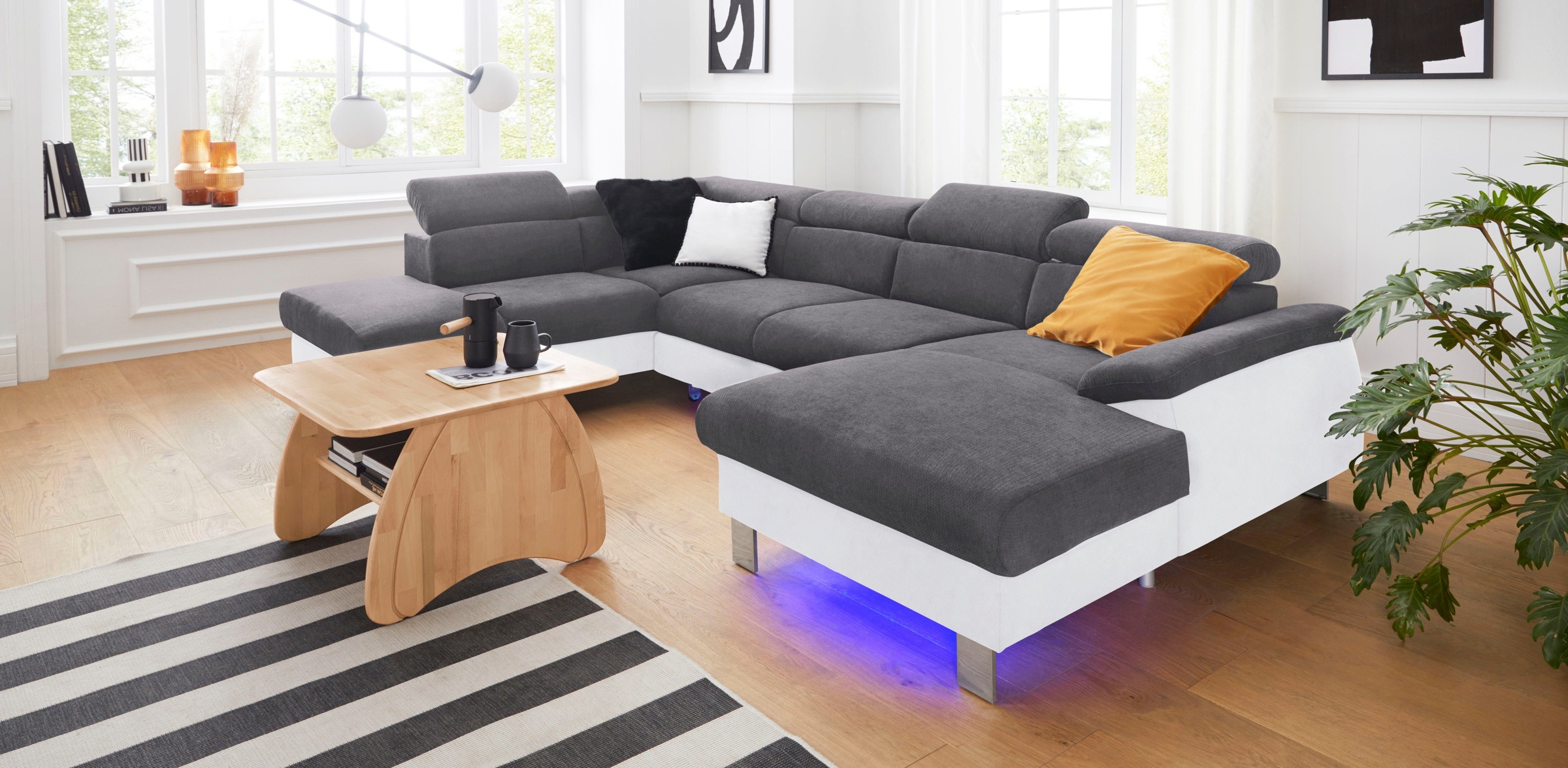 COTTA Polstergarnitur »Komaris U-Form, B: 320 bzw. 100 cm (Set: Wohnlandschaft & Hocker)«, (Set), mit Kopfteilverstellung, optional Bettfunktion, Bettkasten & Licht