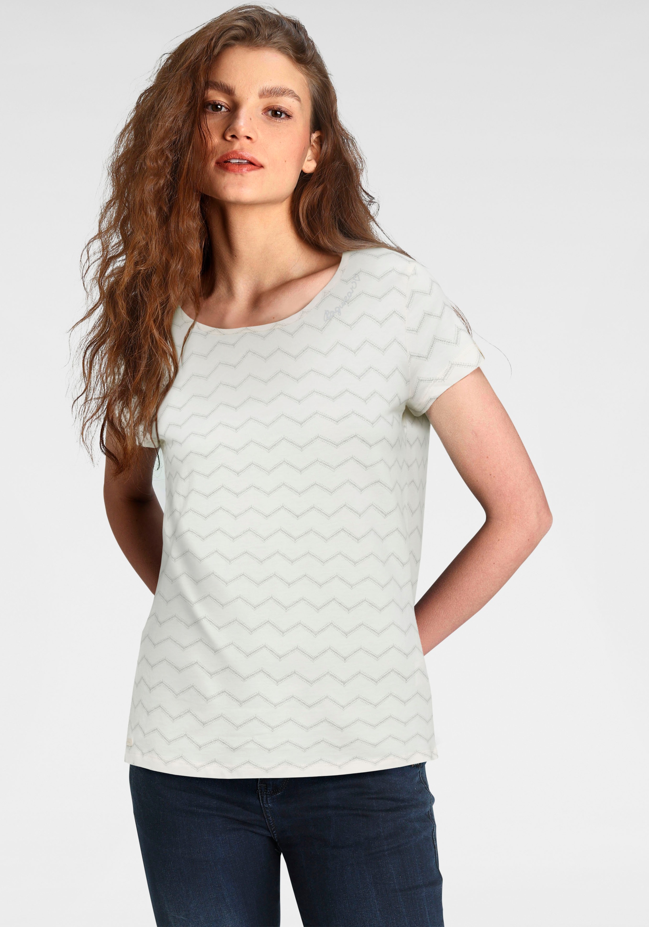 Ragwear Rundhalsshirt »MINT CHEVRON«, mit ausdrucksstarkem Zig Zag Allover-Print