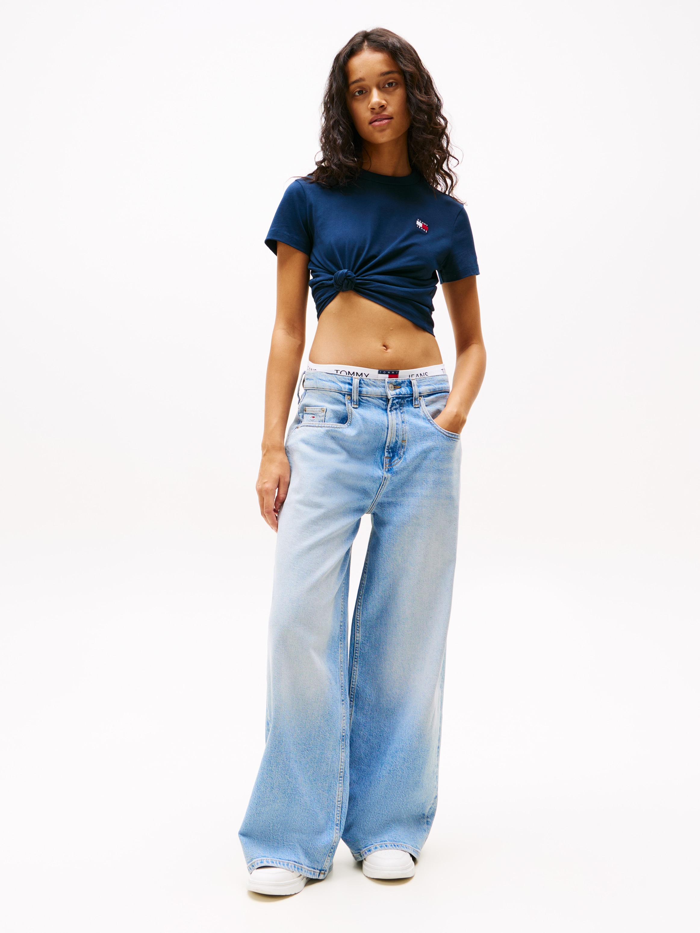 Tommy Jeans Loose-fit-Jeans »CHARLIE MR LOOSE WD«, mit Logostickerei