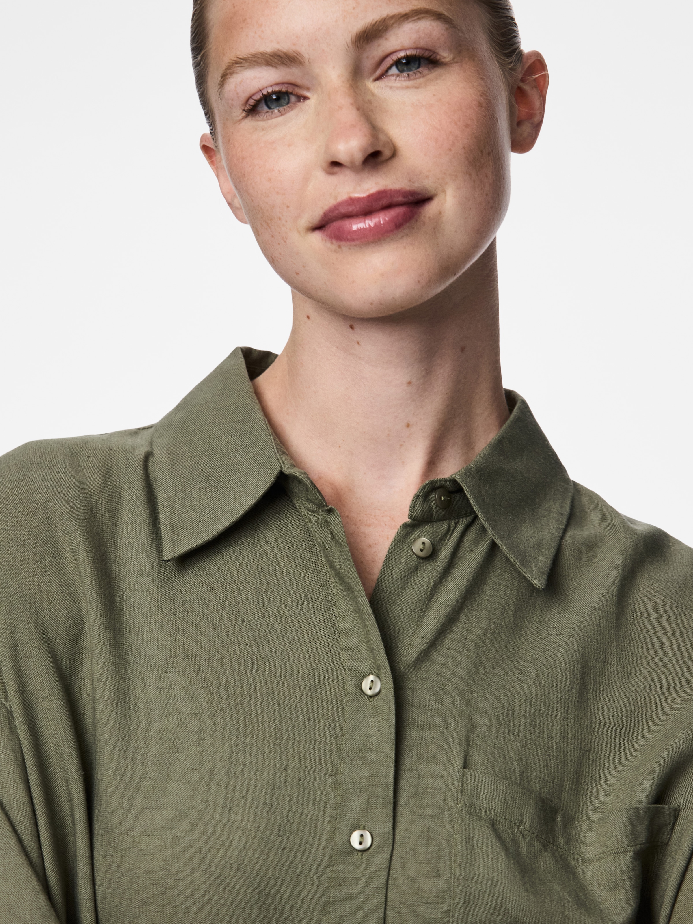 pieces Hemdbluse »PCPIA LS LOOSE SHIRT WVN NOOS«, mit Leinen