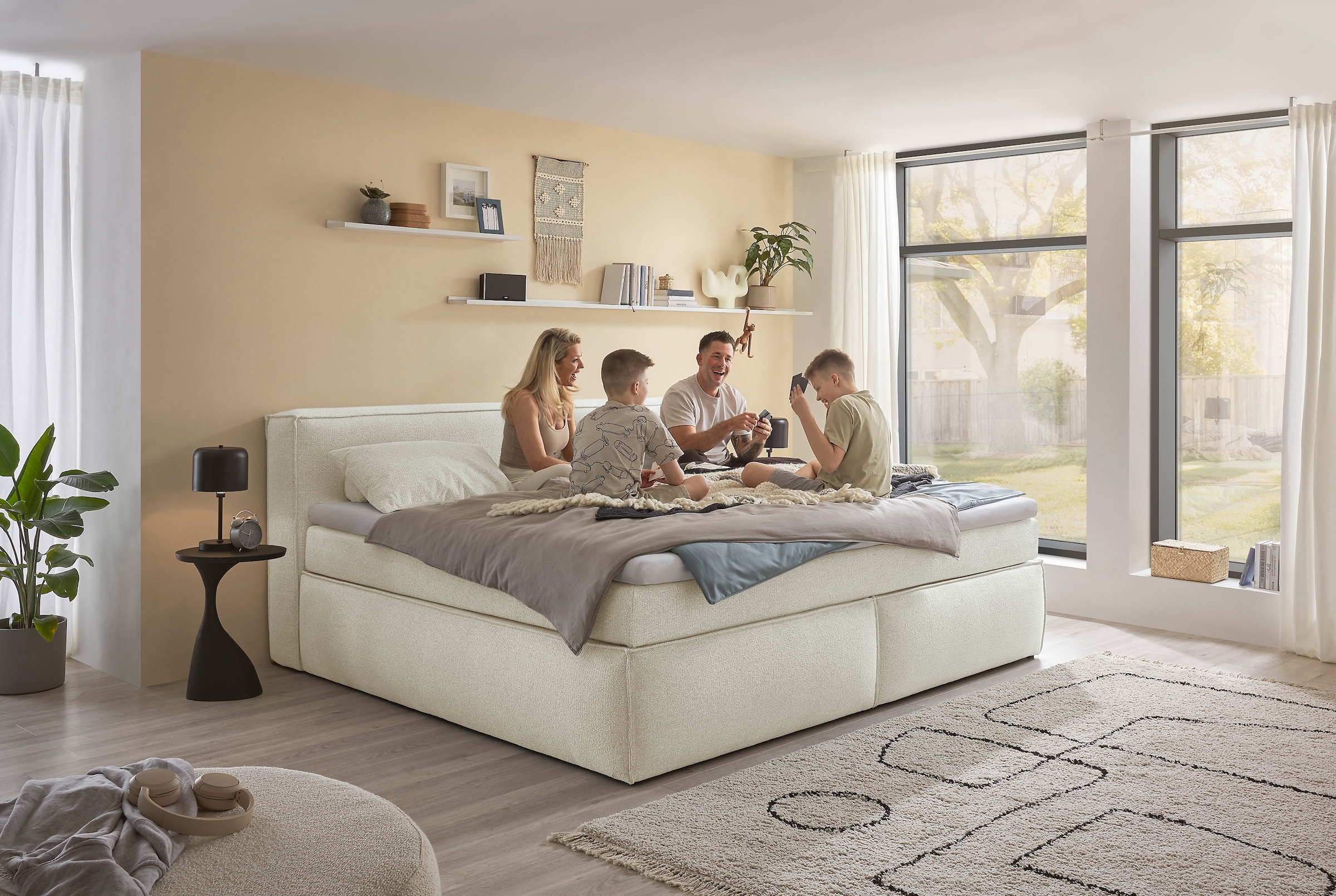 ED EXCITING DESIGN Boxspringbett »Sandon erhältlich in 180cm oder als Familienbett 240cm Breite« 7-Zonen-Federkern H3/H4 mit Kokosmatte und Topper (waschbar)