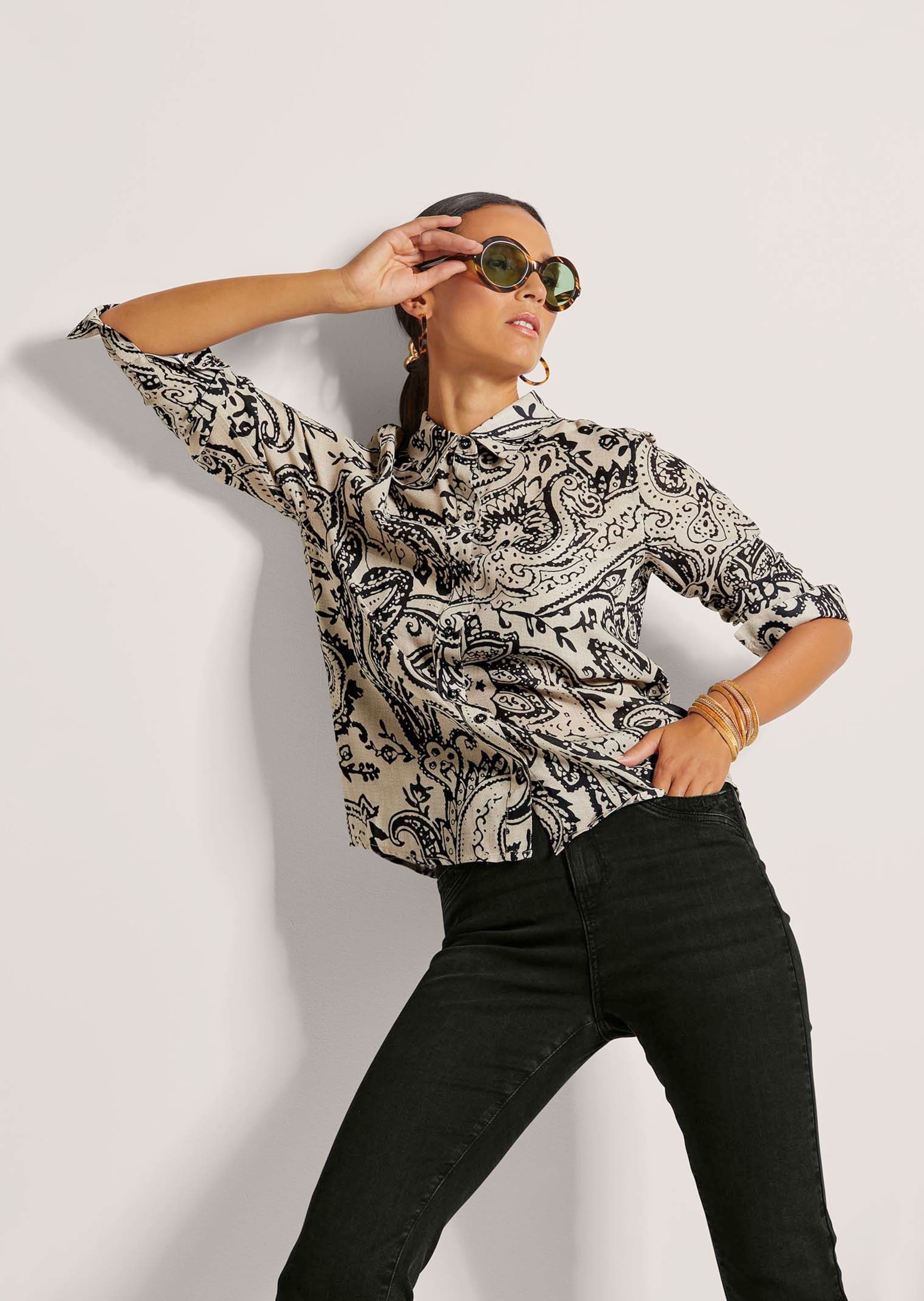 MADELEINE Hemdbluse »Hemdbluse Elegante Printbluse mit grafischem Muster«